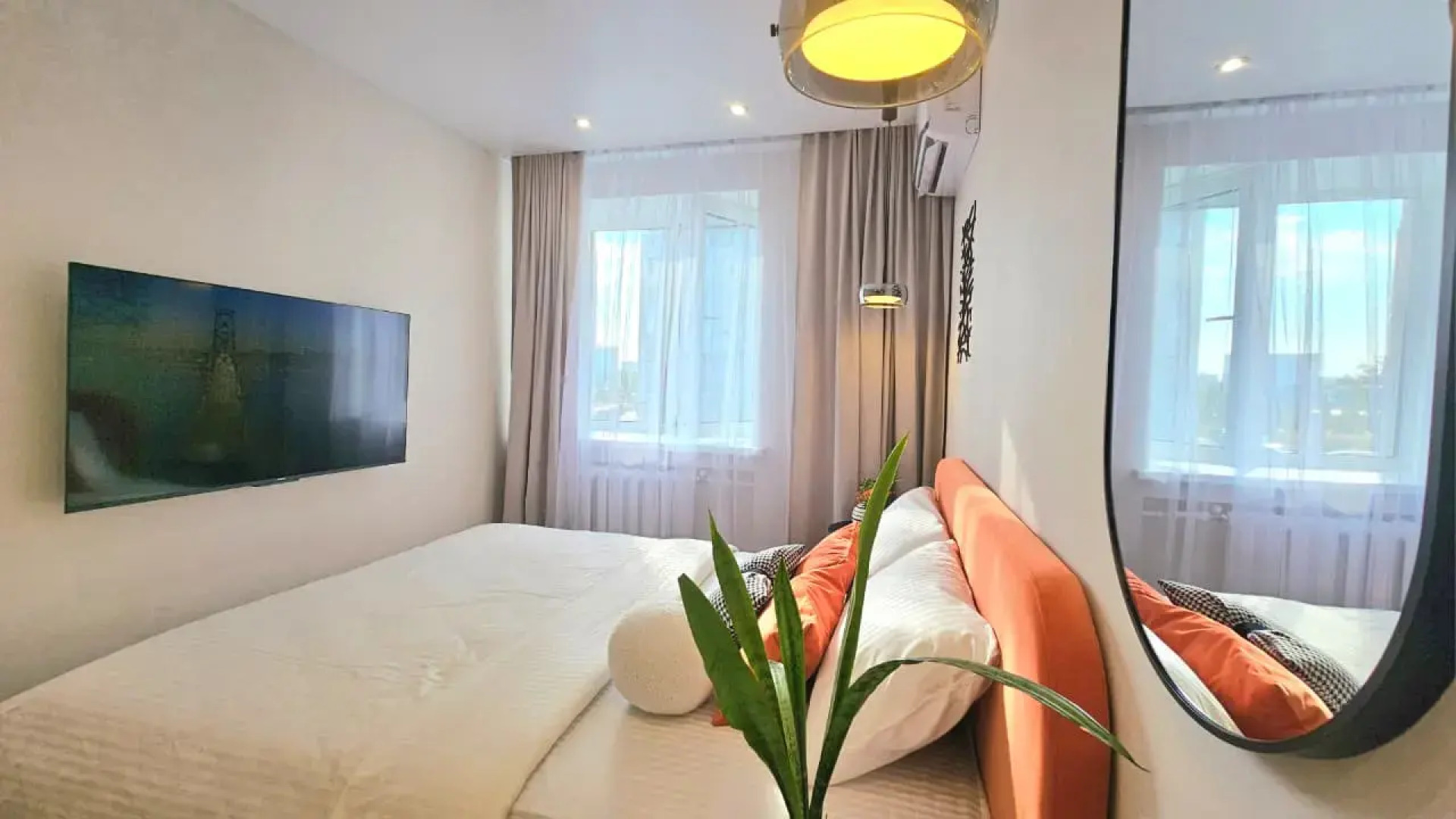 Квартира у Озера Кабан: Стильный Ремонт и Идеальное Расположение!