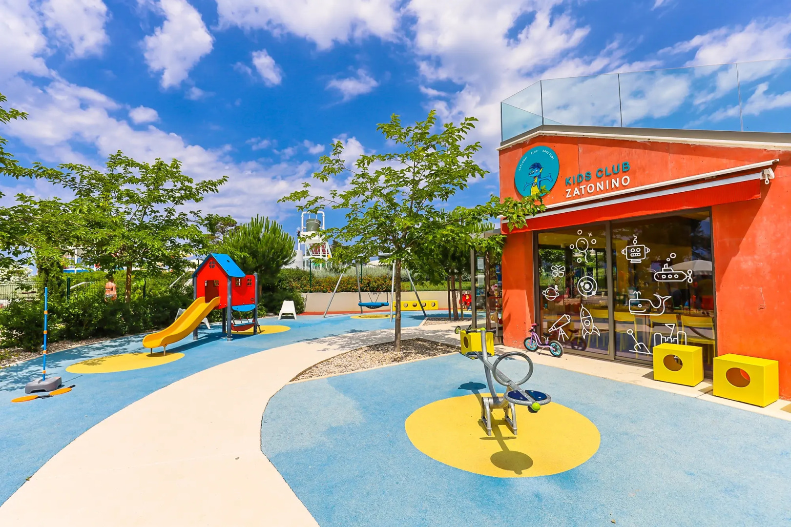 Апарт-отель ZATON HOLIDAY RESORT