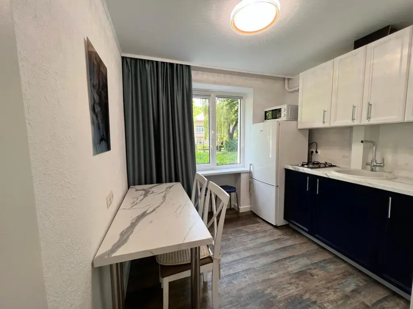 Апартаменты у верхнего озера и парка Юность