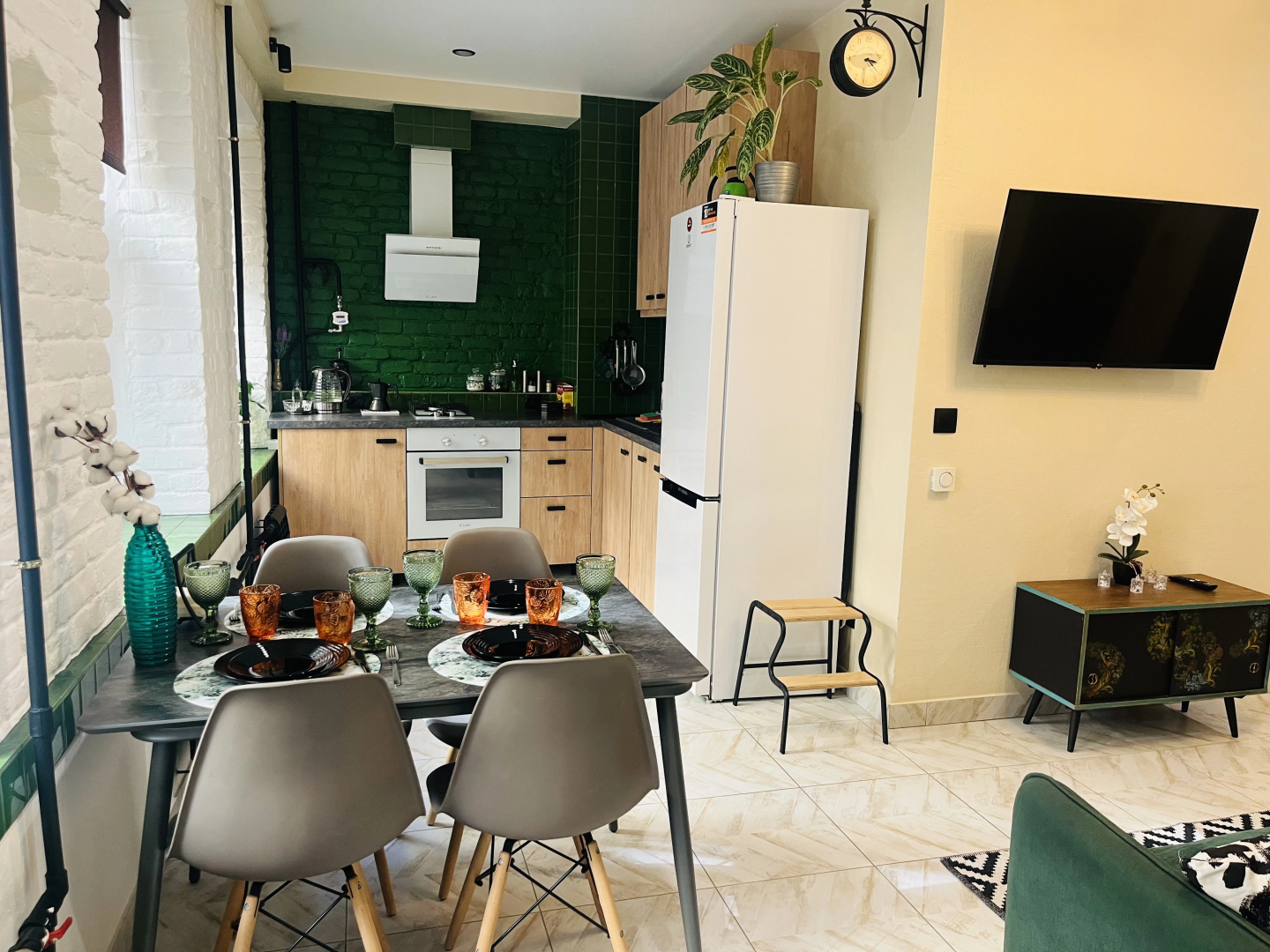 Апартаменты Green doors