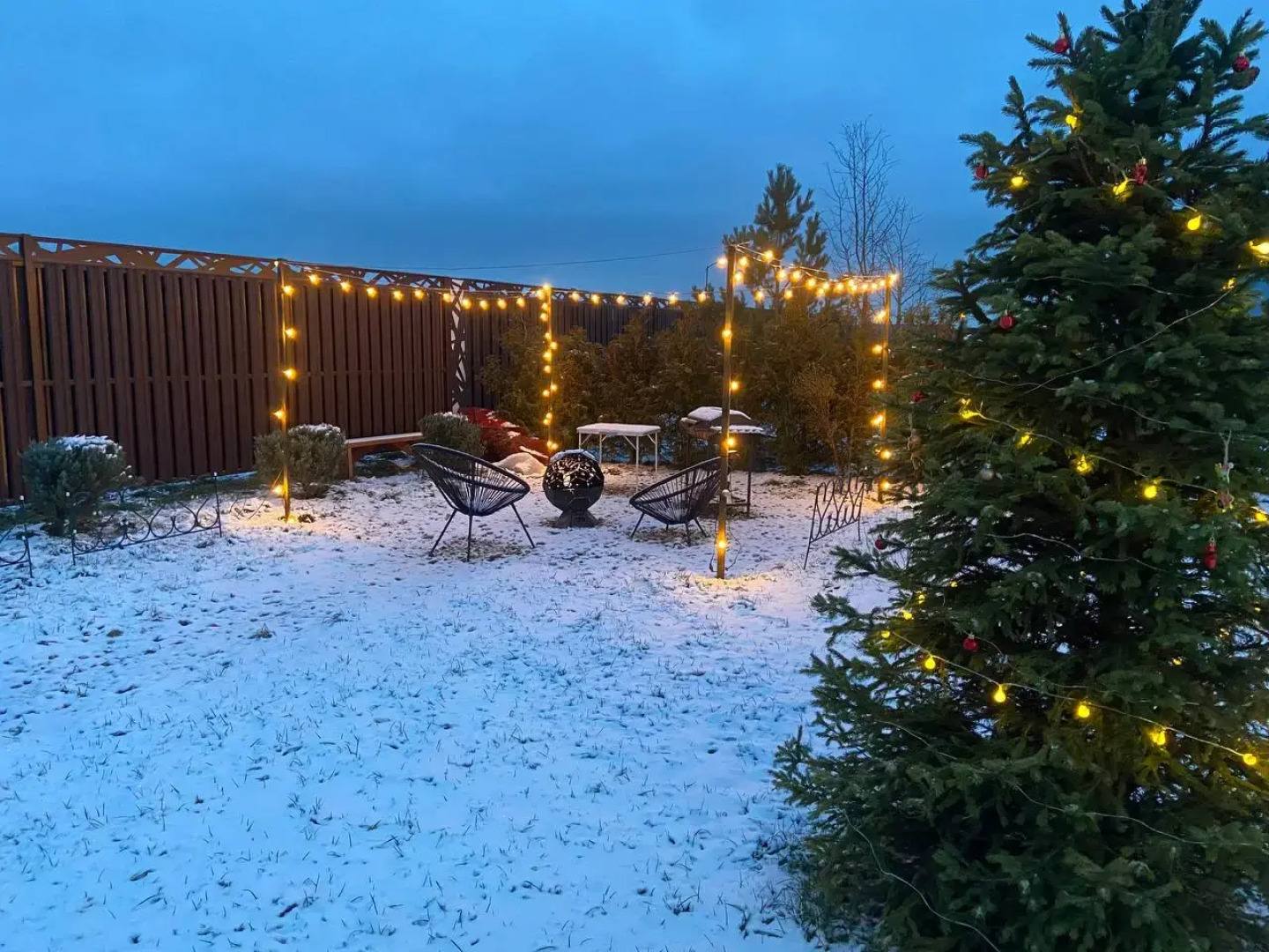 Частный дом комфортный со столом для пинг-понга и батутом