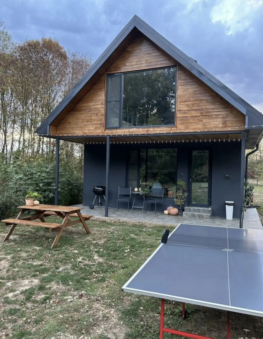 Частный дом Домик у леса