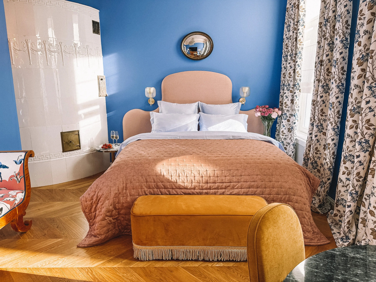 Апартаменты Эксклюзивная квартира Уголок Парижа