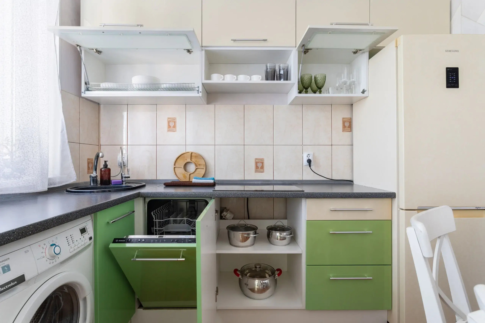 Апартаменты Эпроновская 1