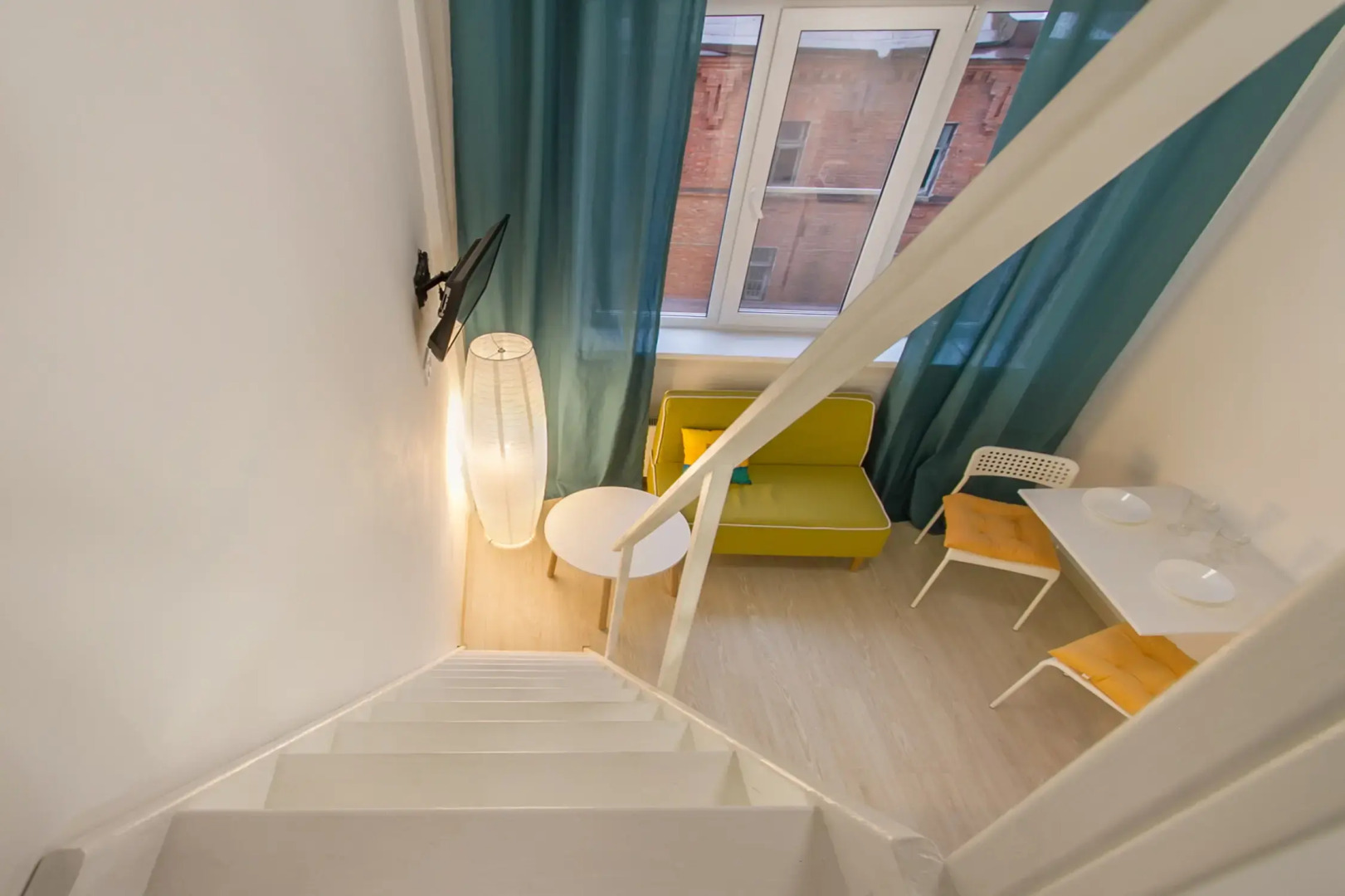 Квартира Домиго Двухуровневая Cтудия Pядом с Набережной