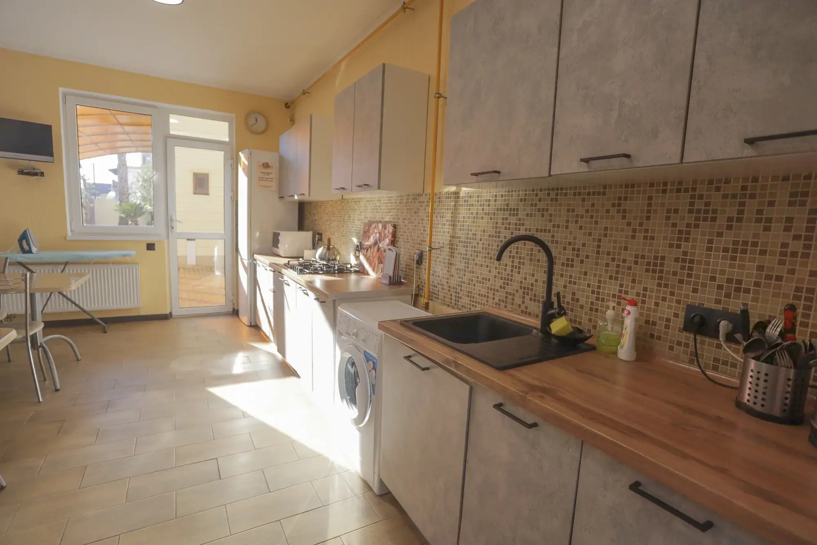 Меблированные комнаты на Тростниковой