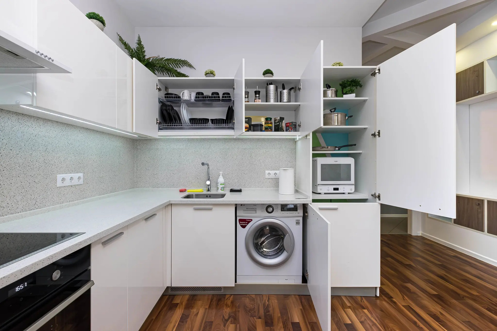 Квартира Семейная Трёхкомнатная с видом на Обь