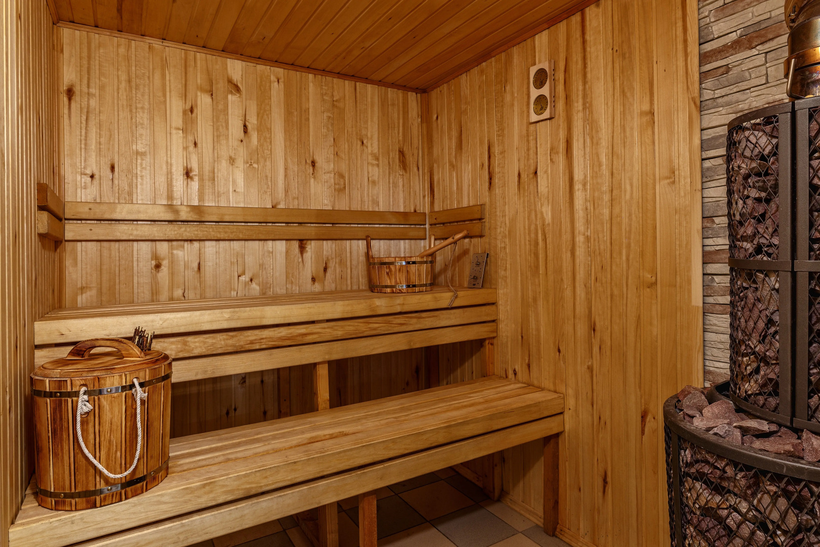 Меблированные комнаты  Еврозона