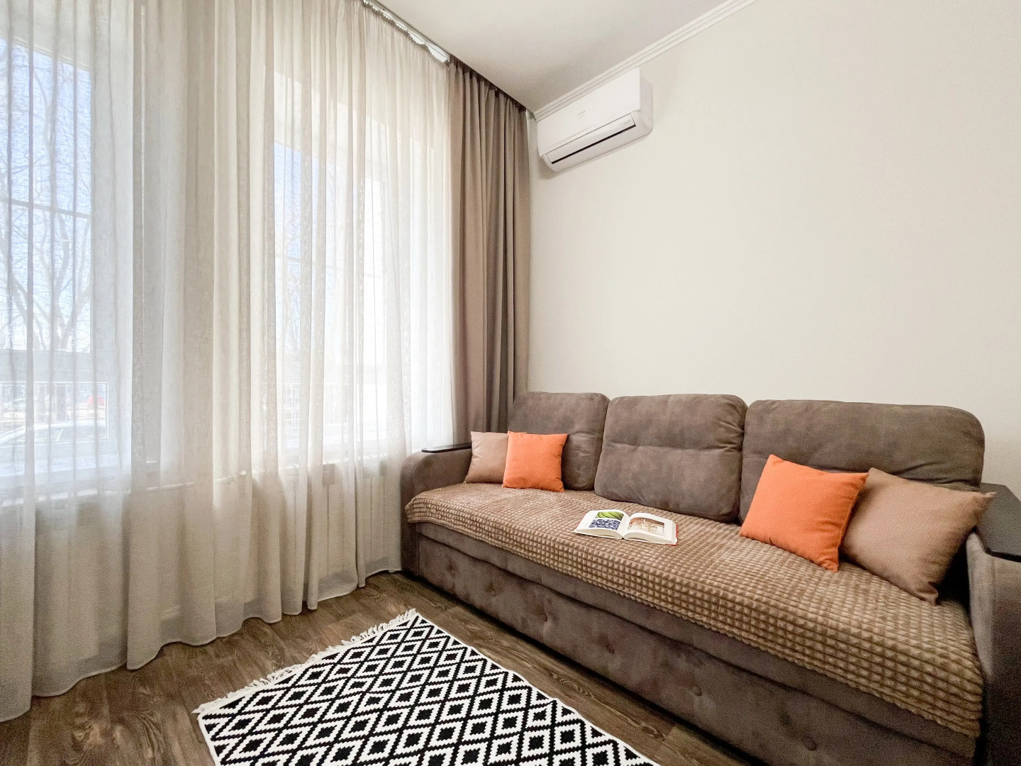 Апартаменты Добрые квартиры на Ленина 20