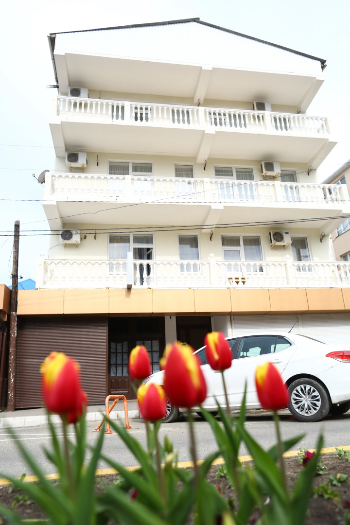 Отель Азалия