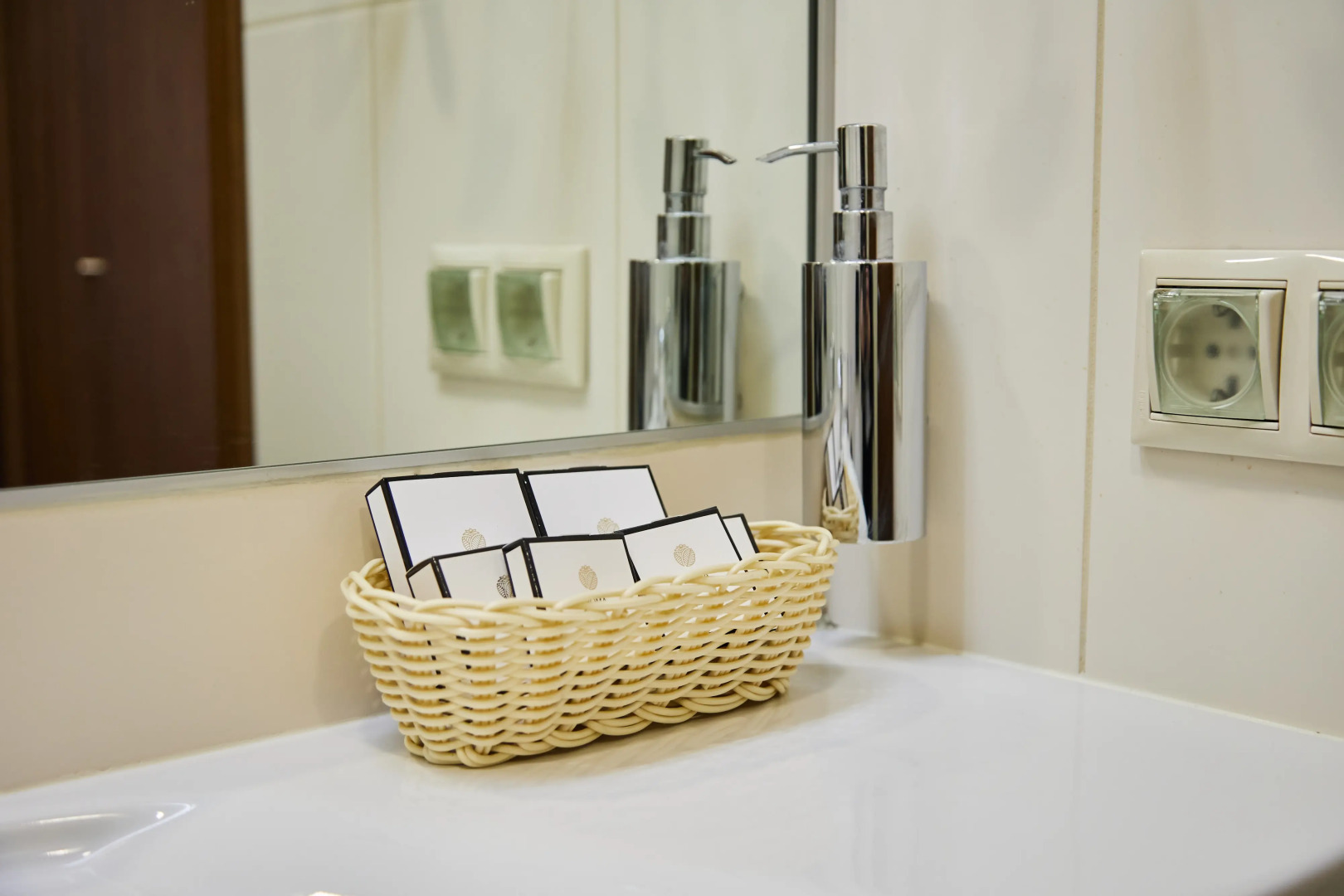 Отель Бридж