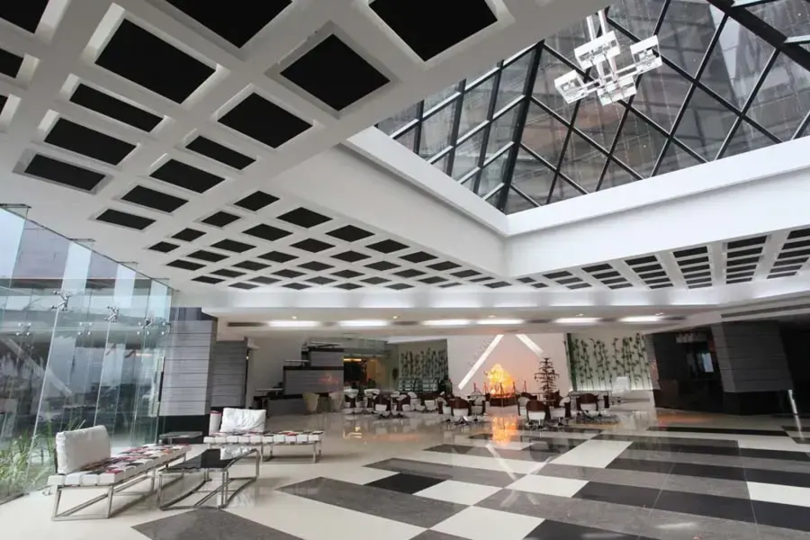 Отель The Cox Today