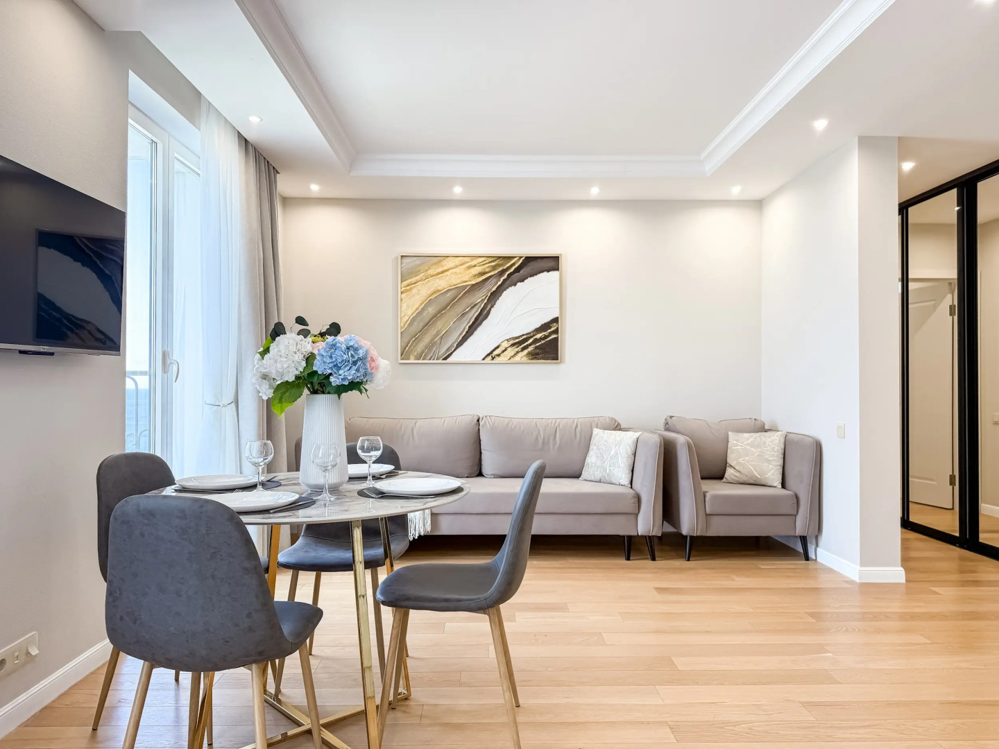 Апартаменты Монако 24 ЖК Граф Толстой 311