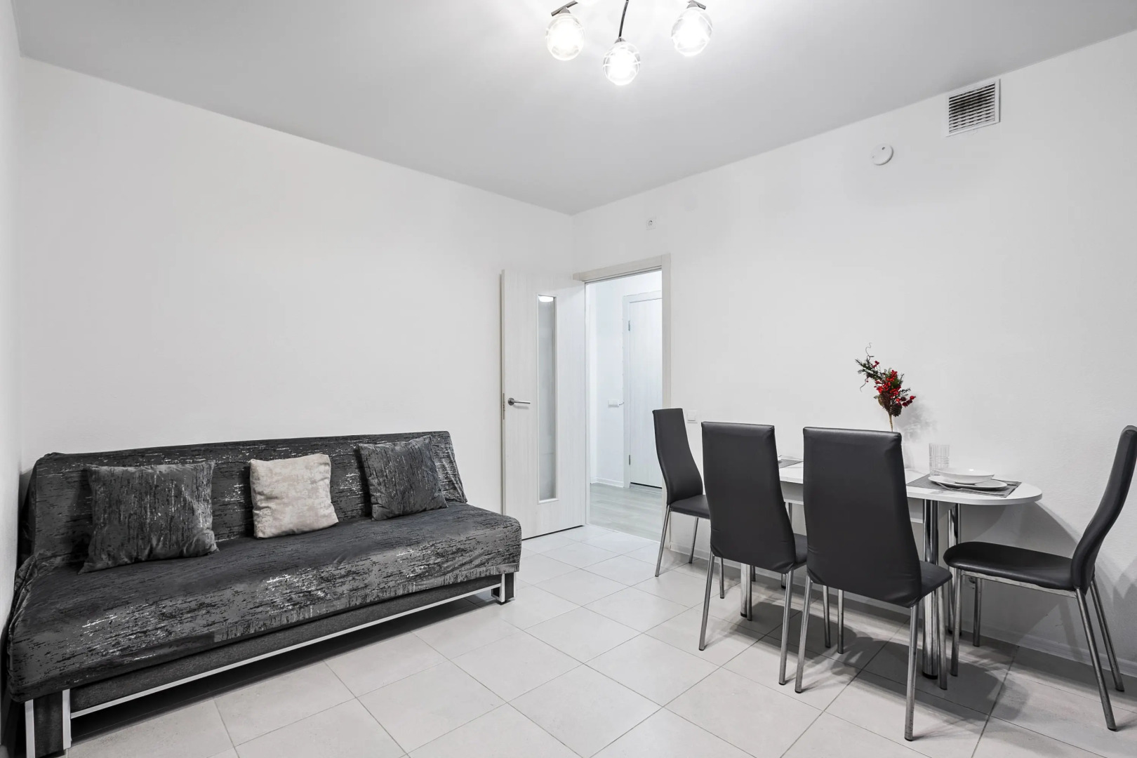 Апартаменты Новая Трехкомнантная Квартира в Новом Доме