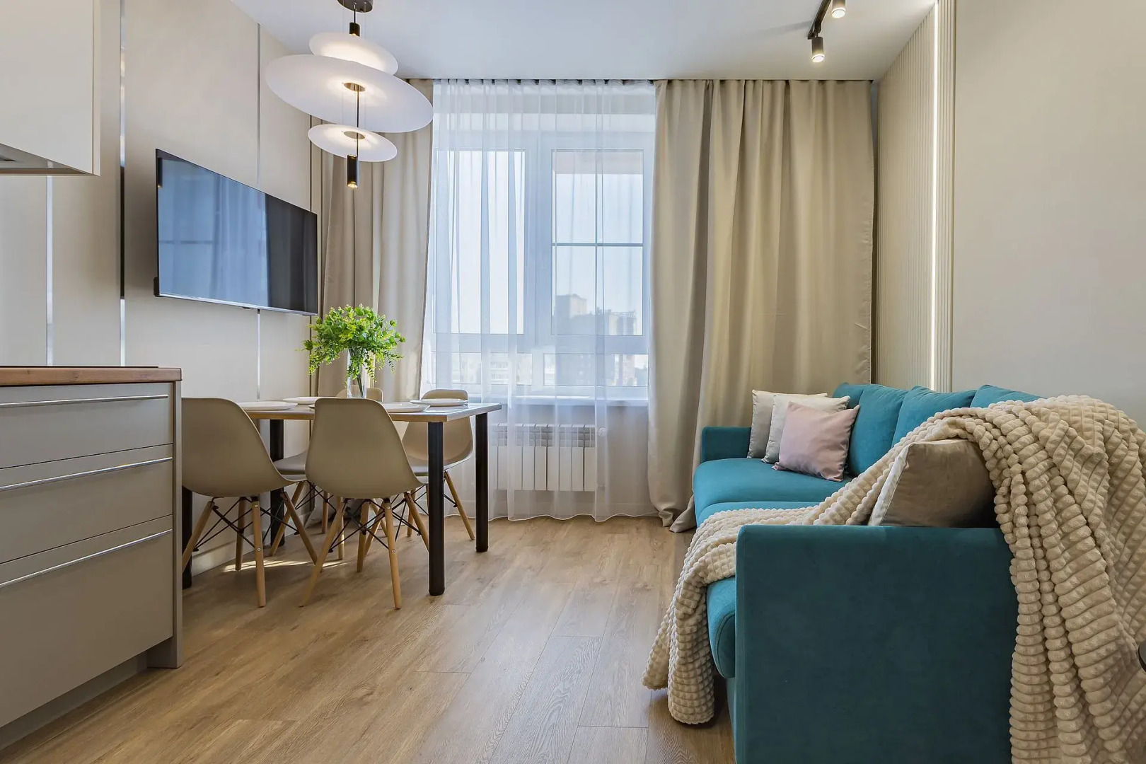 Апартаменты в центре города на улице Б Панина с парковкой Сова-Дом