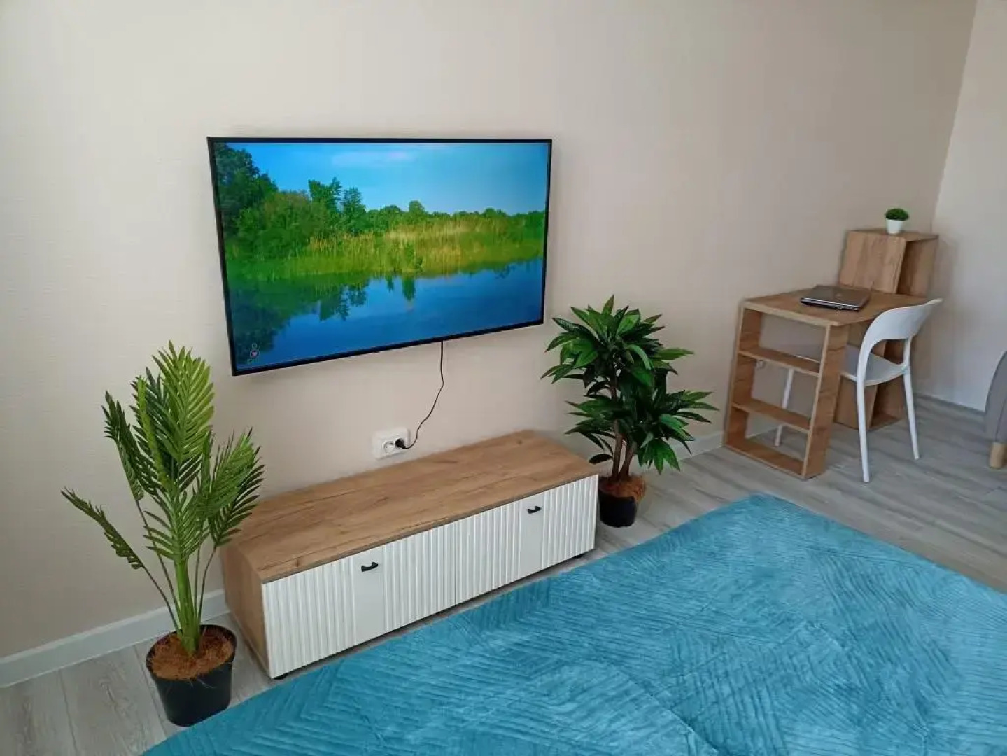 Апартаменты 1-комнатные сети «Все в гости» на ул.Кузнецова 97А на 3 этаже