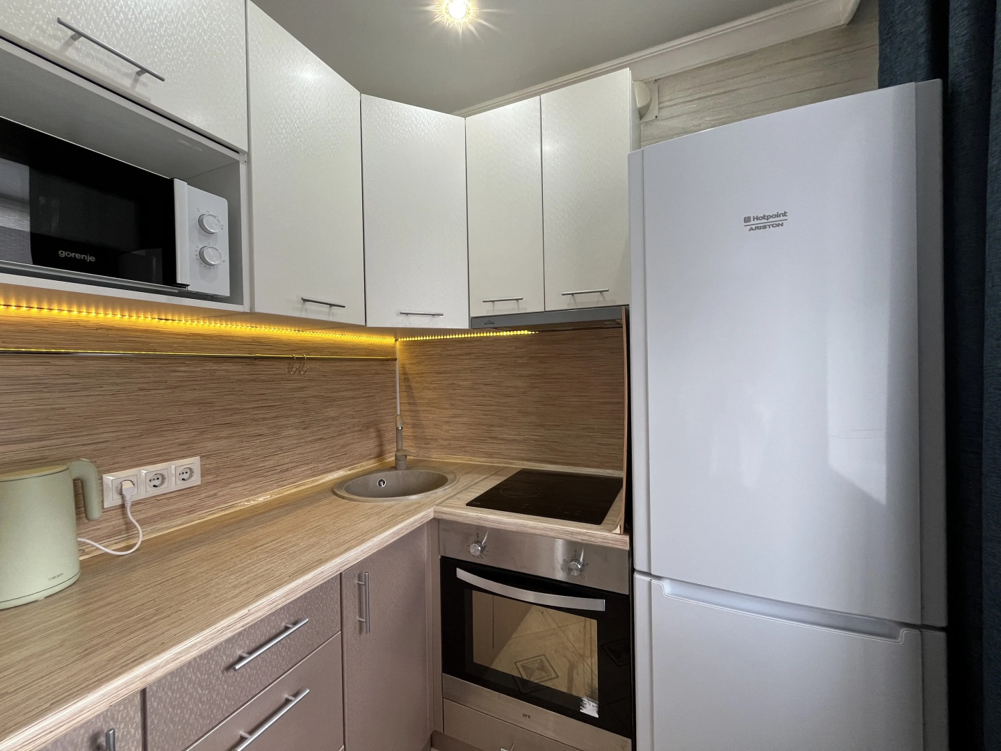 Апартаменты Unique Apart Сапфир  напротив Цирка и Променада 3 на Ленина 63