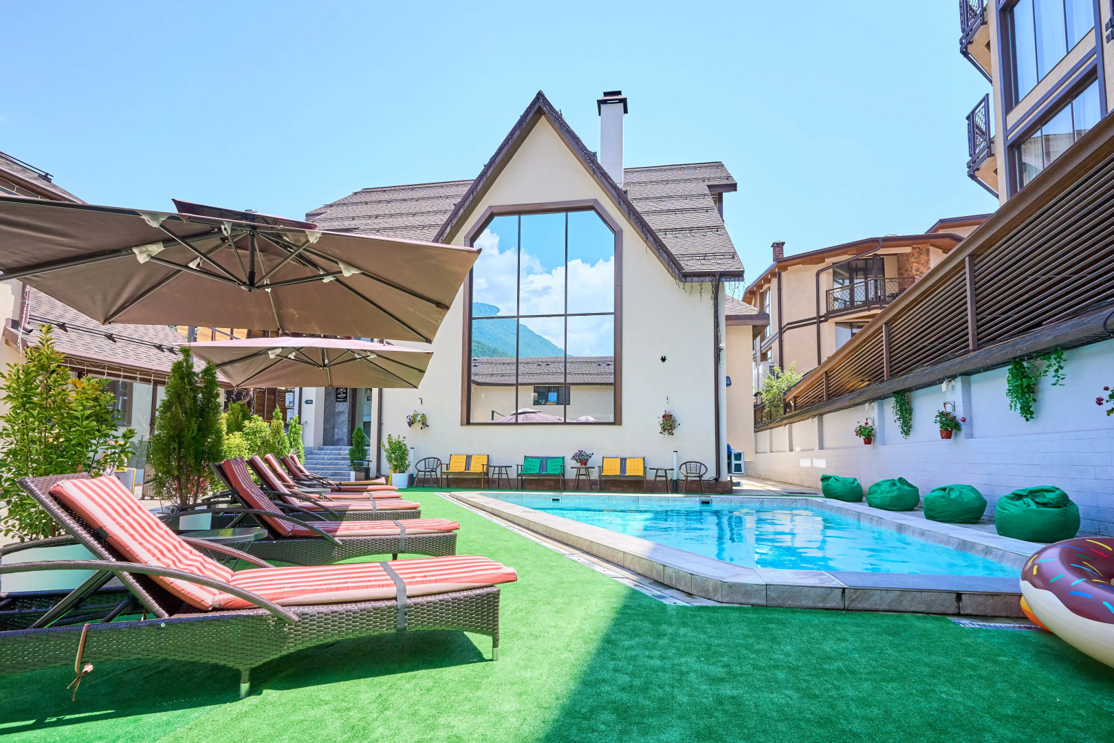 Отель Astra de Rosa