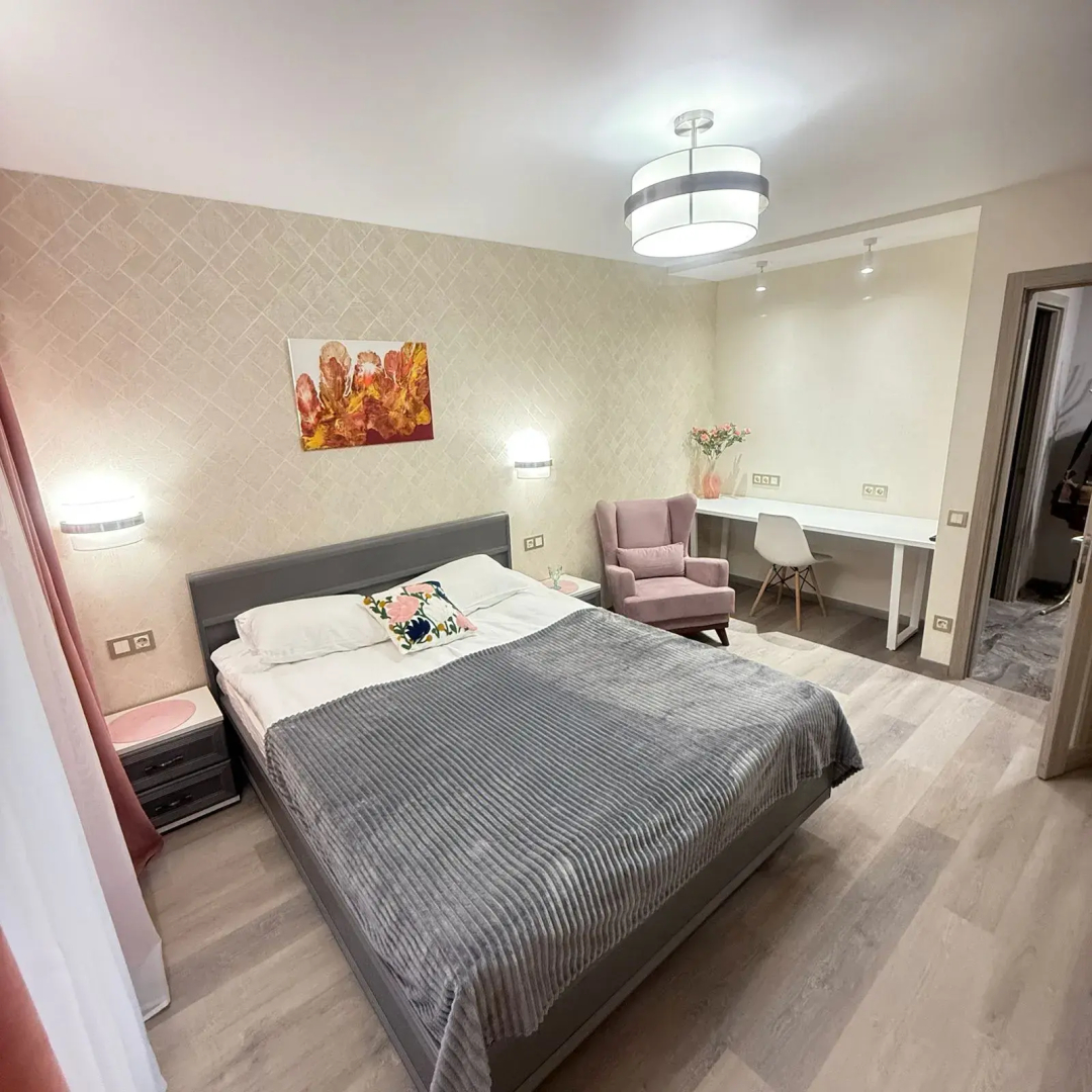 Квартира Луначарского 216