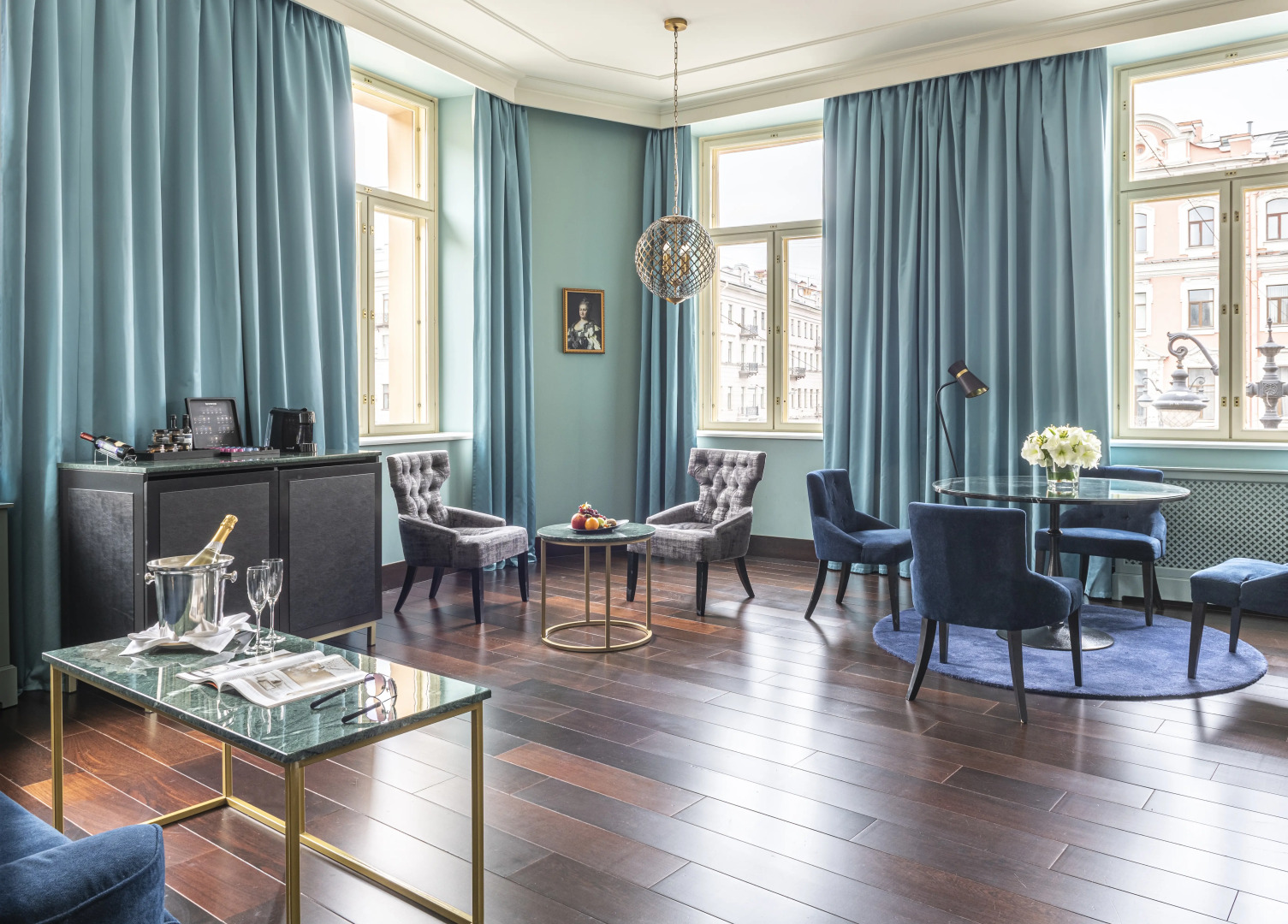 Отель Cosmos Selection St. Petersburg Nevsky Royal