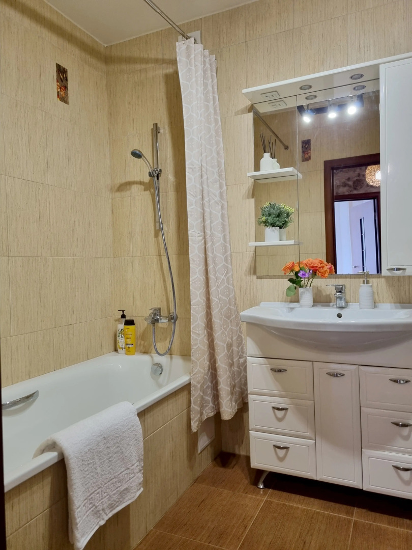 Апартаменты в Центре Города недалеко от Набережной от компании v-Gosti