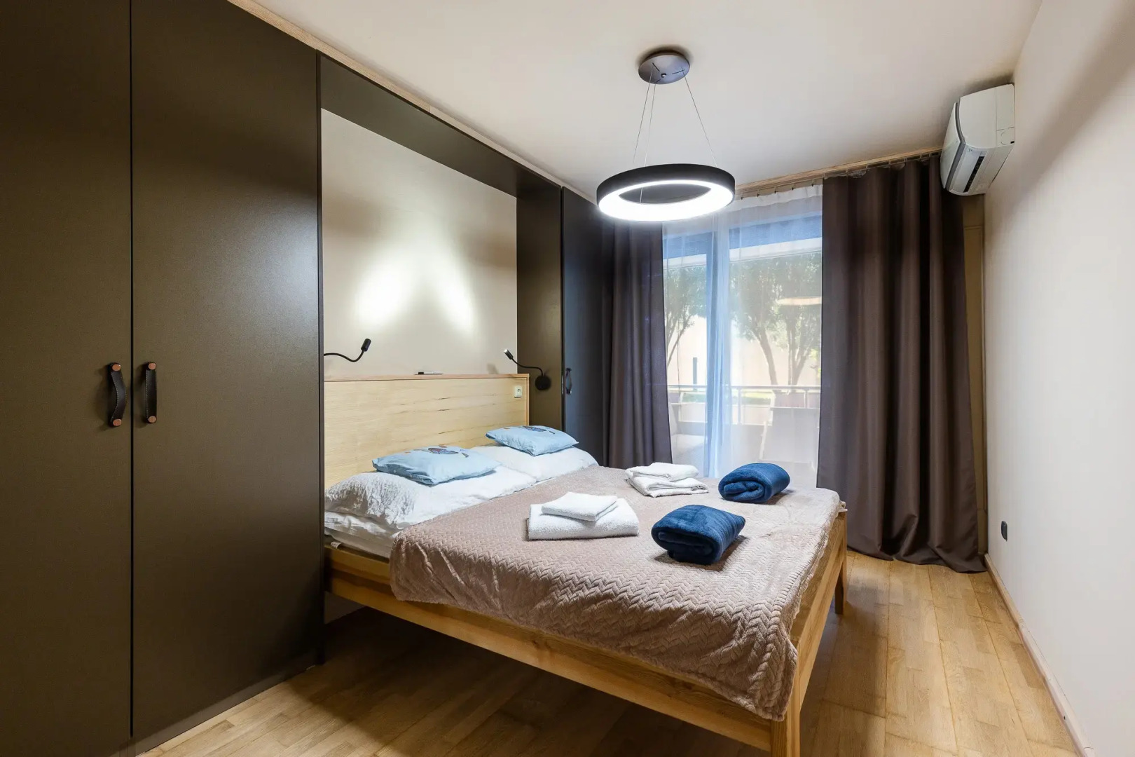 Апартаменты Luxe Azure Residence