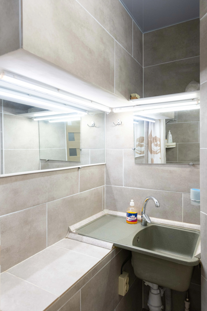 Квартира-студия с балконом на Синельникова 1