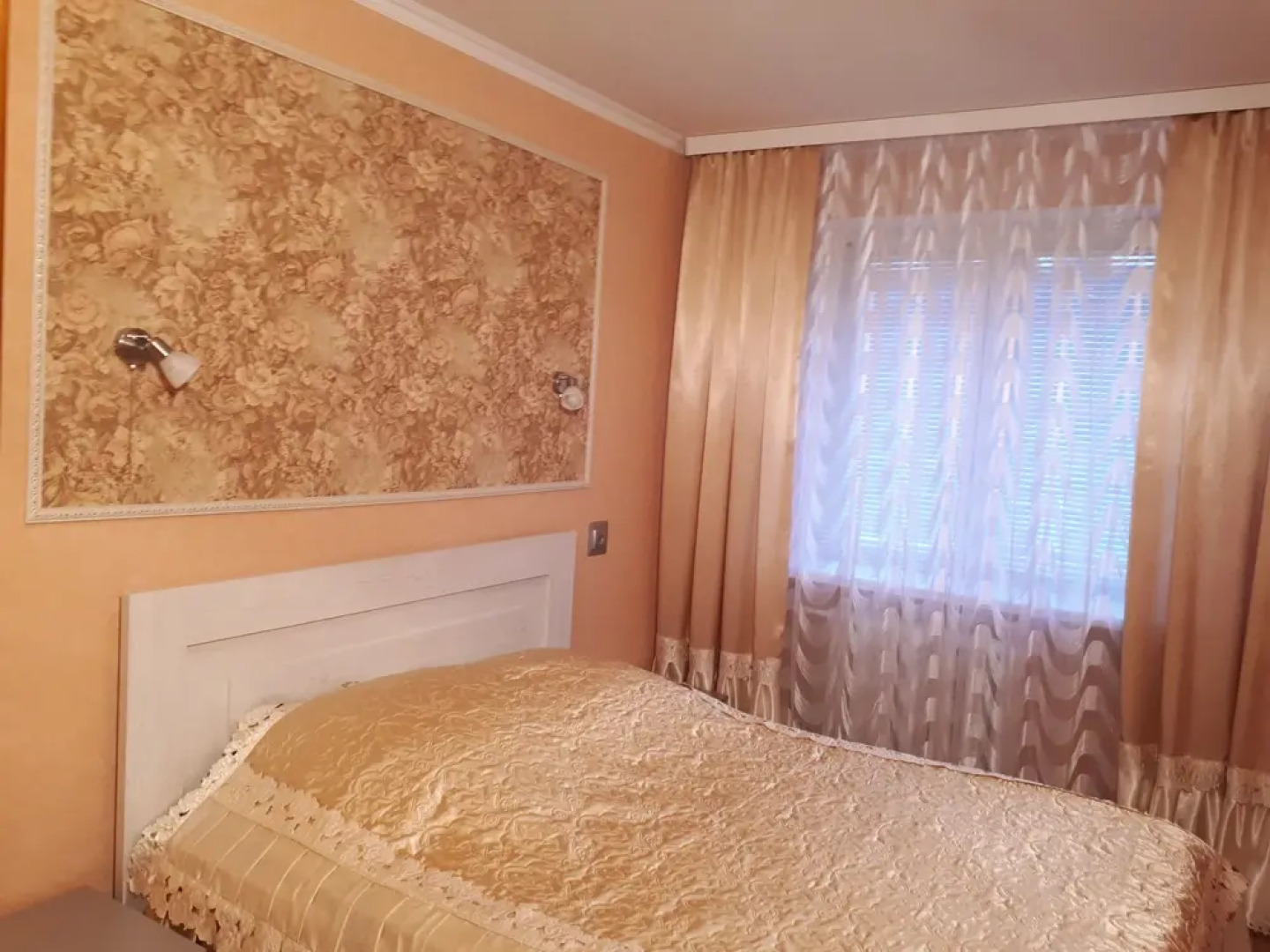 Апартаменты трёхкомнатные  в центре города