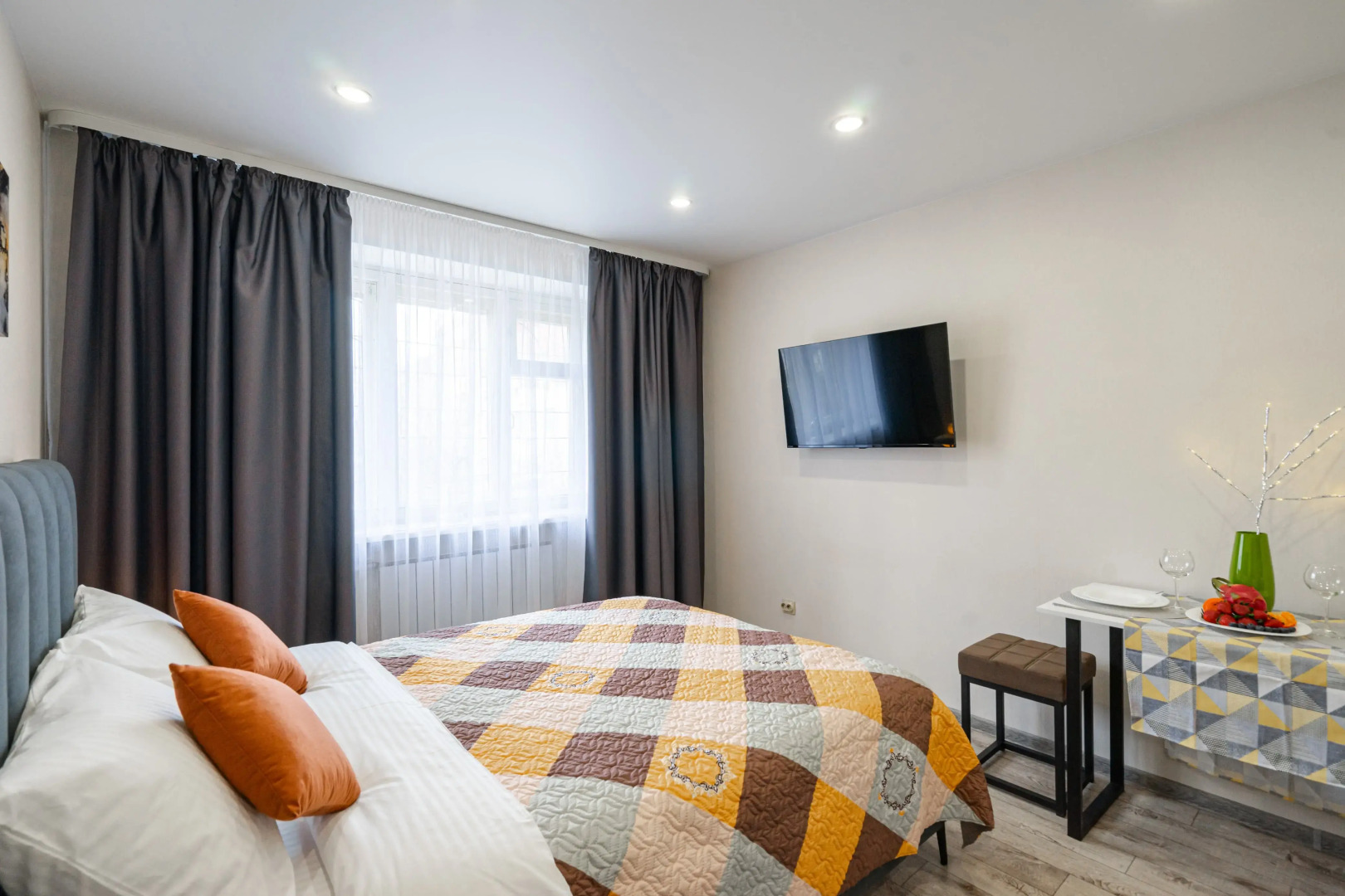 Апартаменты Уютная студия на проспекте Космонавтов