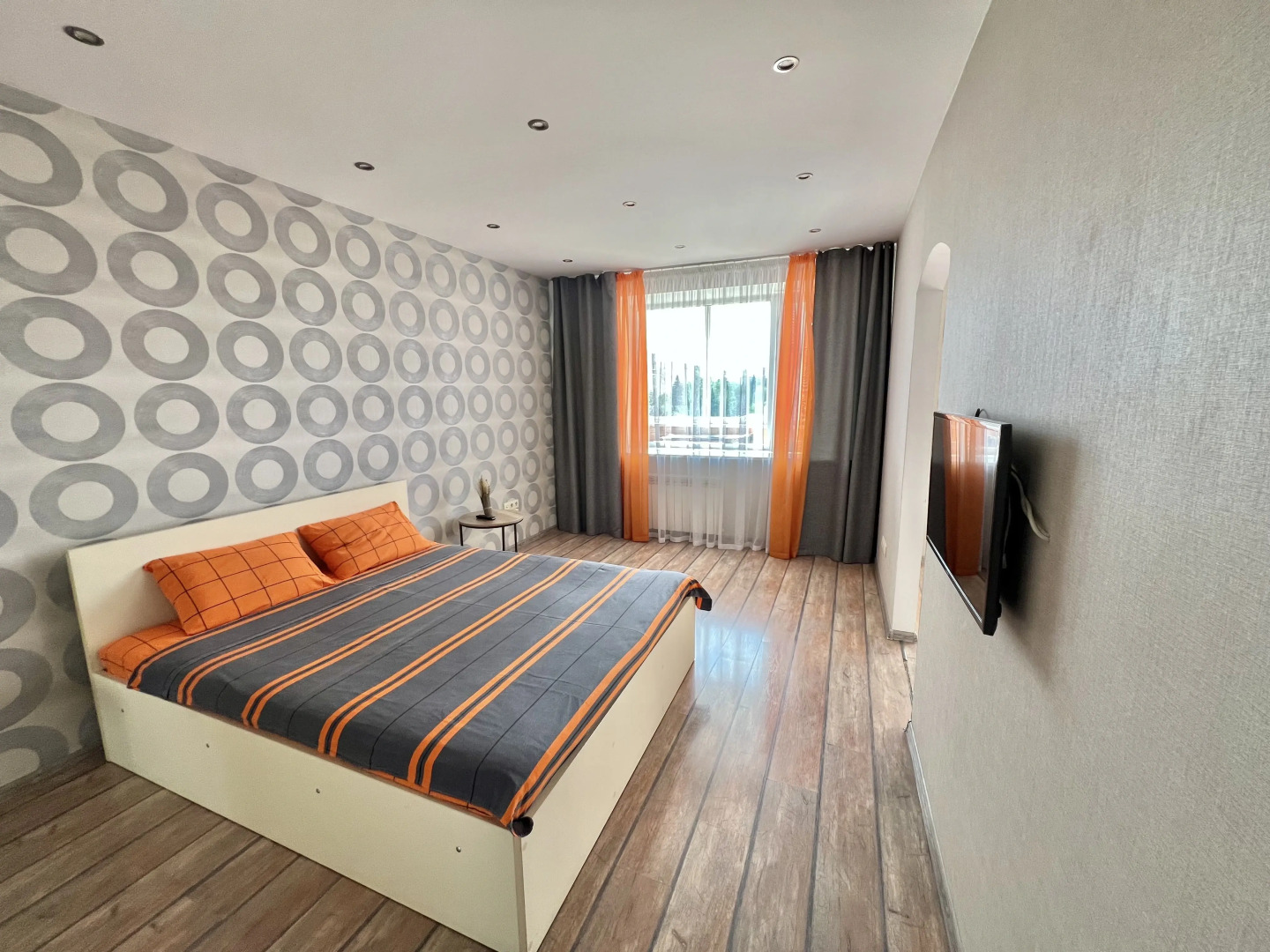 Апартаменты в центре города на улице Энгельса