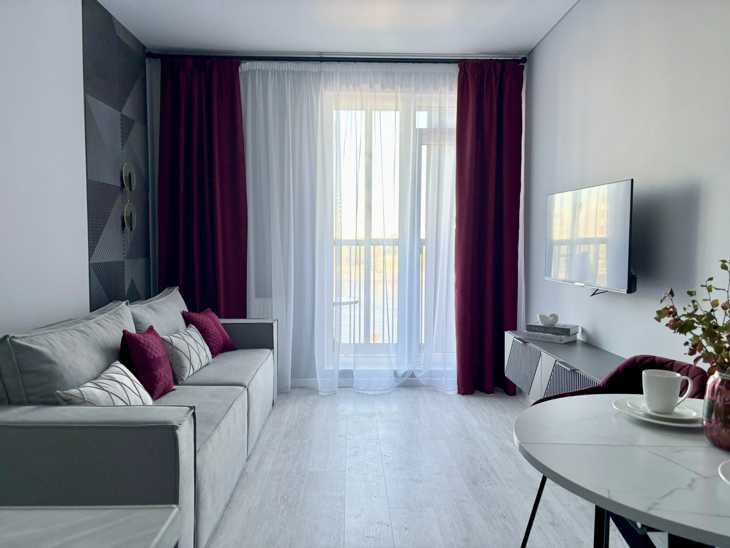 Квартира Dubrovskiy Apart с видом на Неву