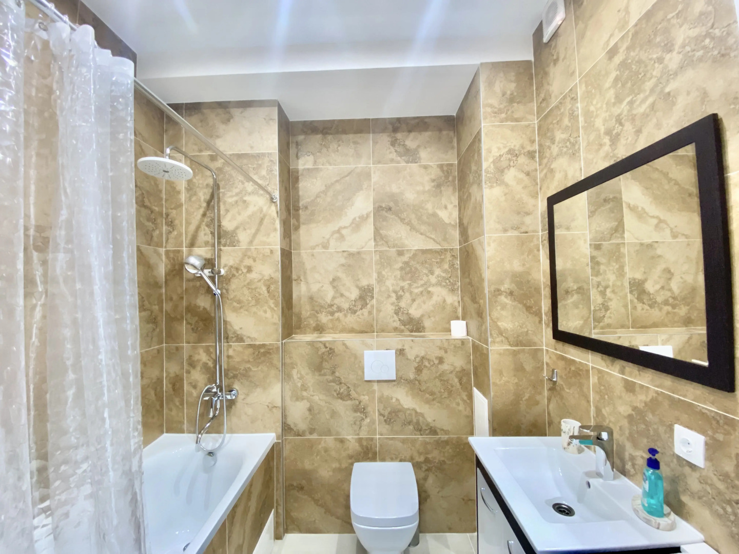 Апартаменты на Буянова 120