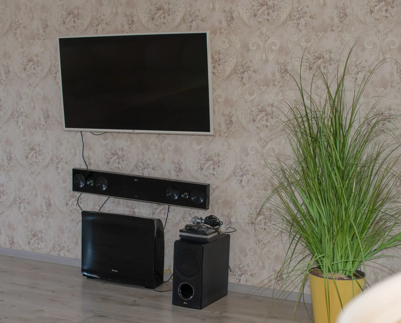 Глэмпинг Коттедж с видом на озеро