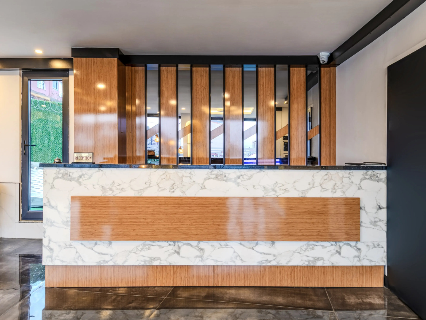 Отель Solin Airport Hotel