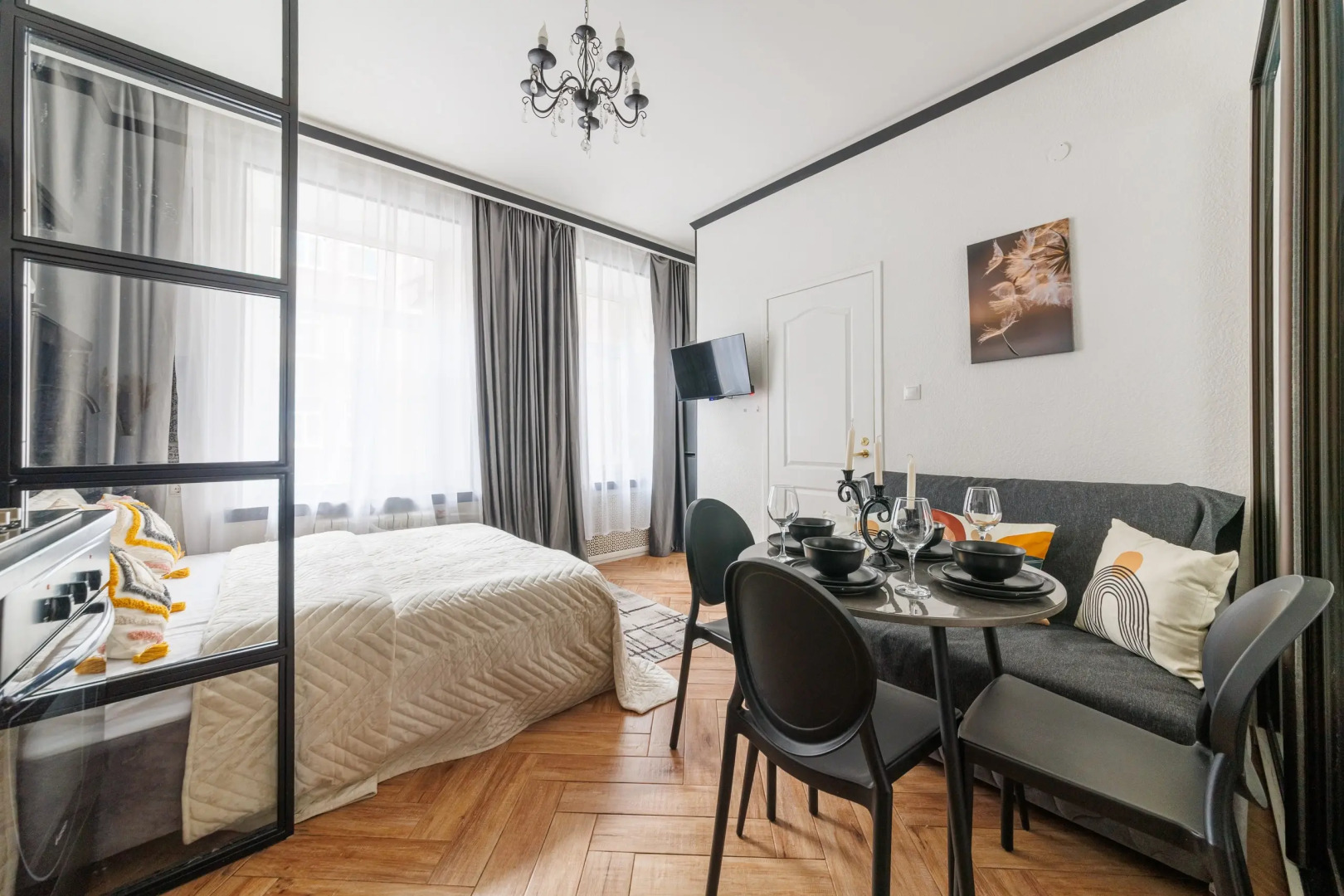 Апартаменты 4-комнатные на Лиговском 44 DereMRents