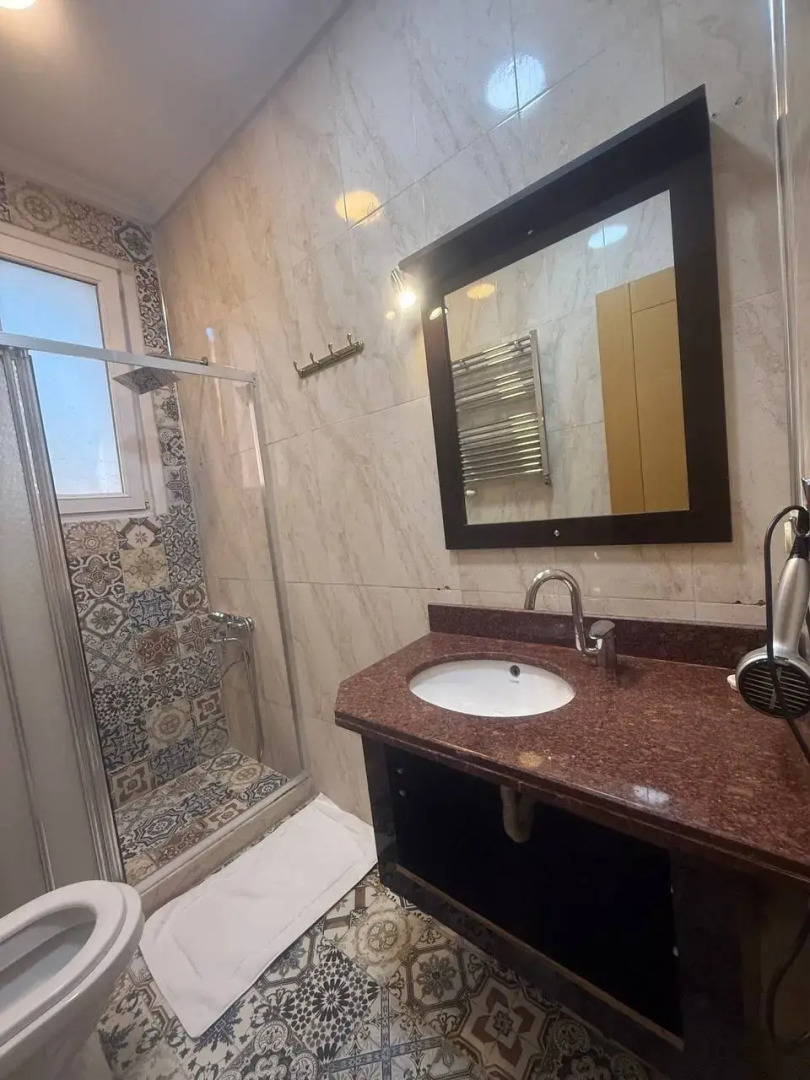 Апартаменты 3BR Flat Old Style 4AC Terrace, Metro