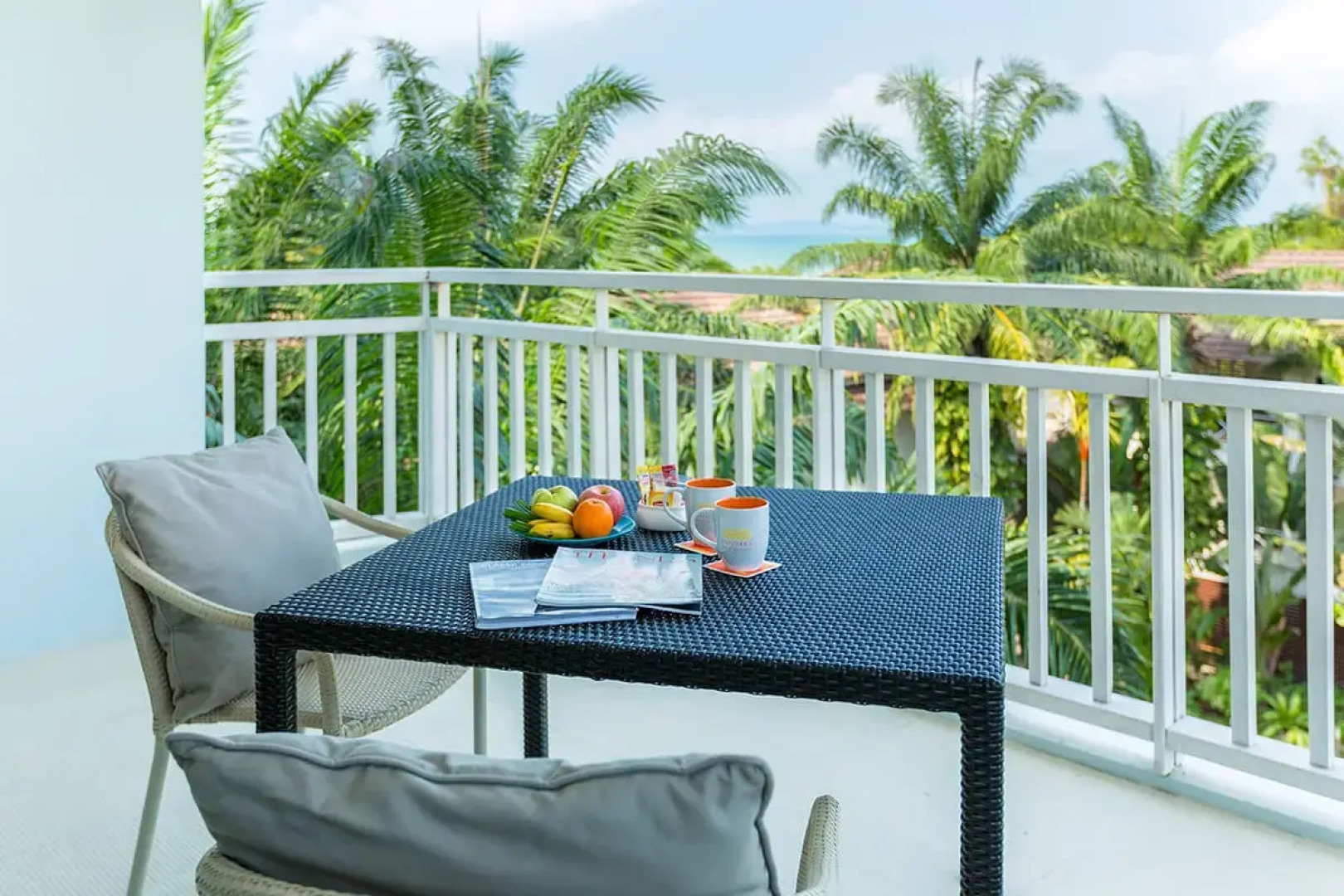 Отель Bandara On Sea