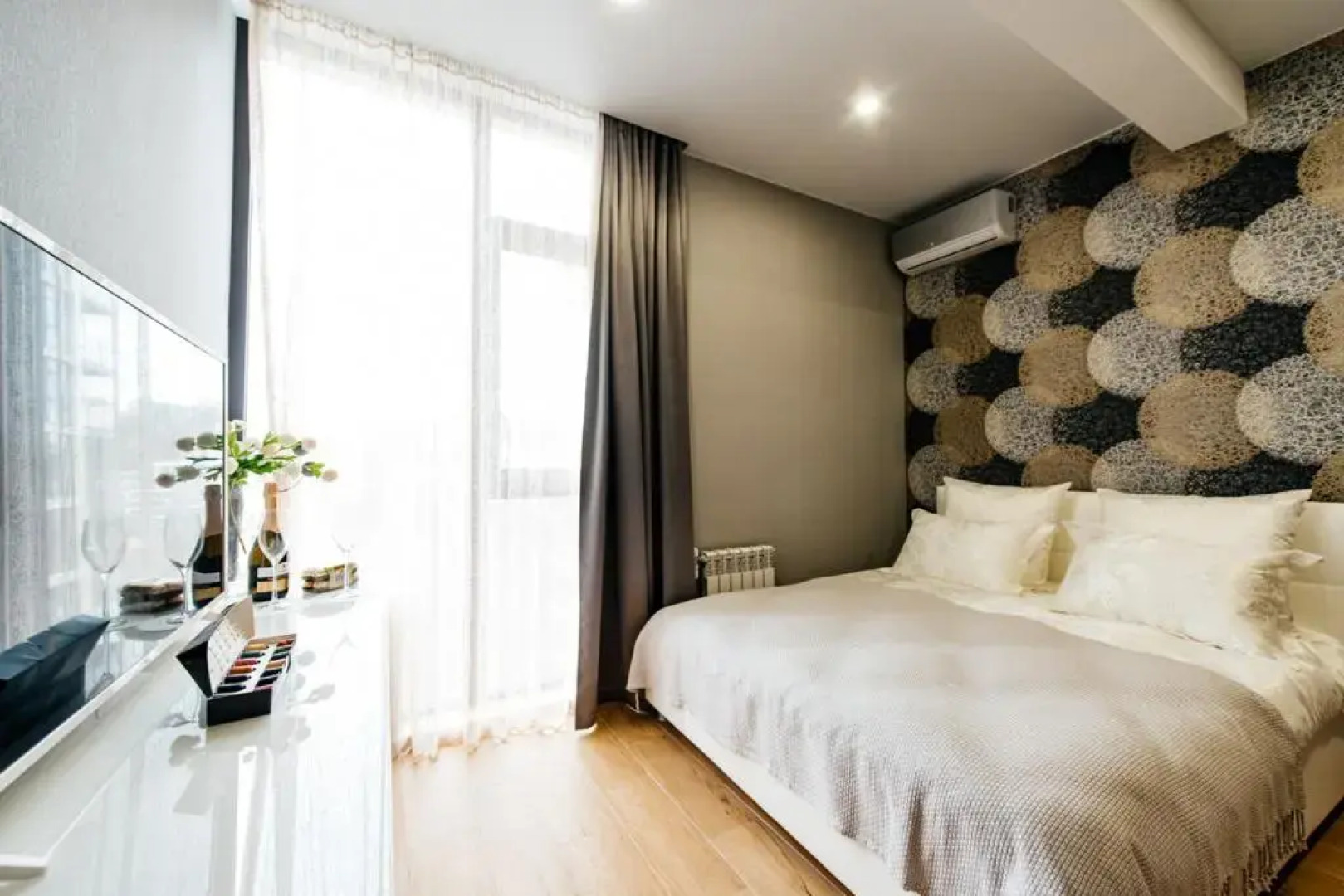 Апартаменты ЖК Метрополь с Бассейном