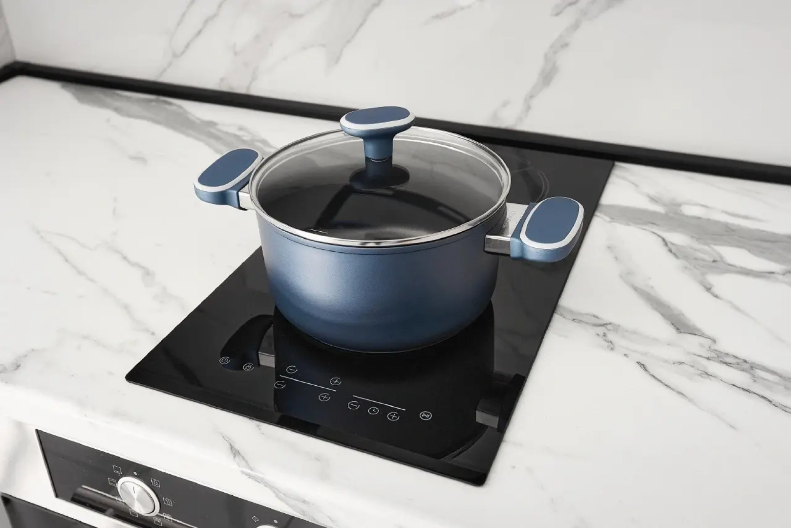 Апартаменты - студия с Отличным Ремонтом