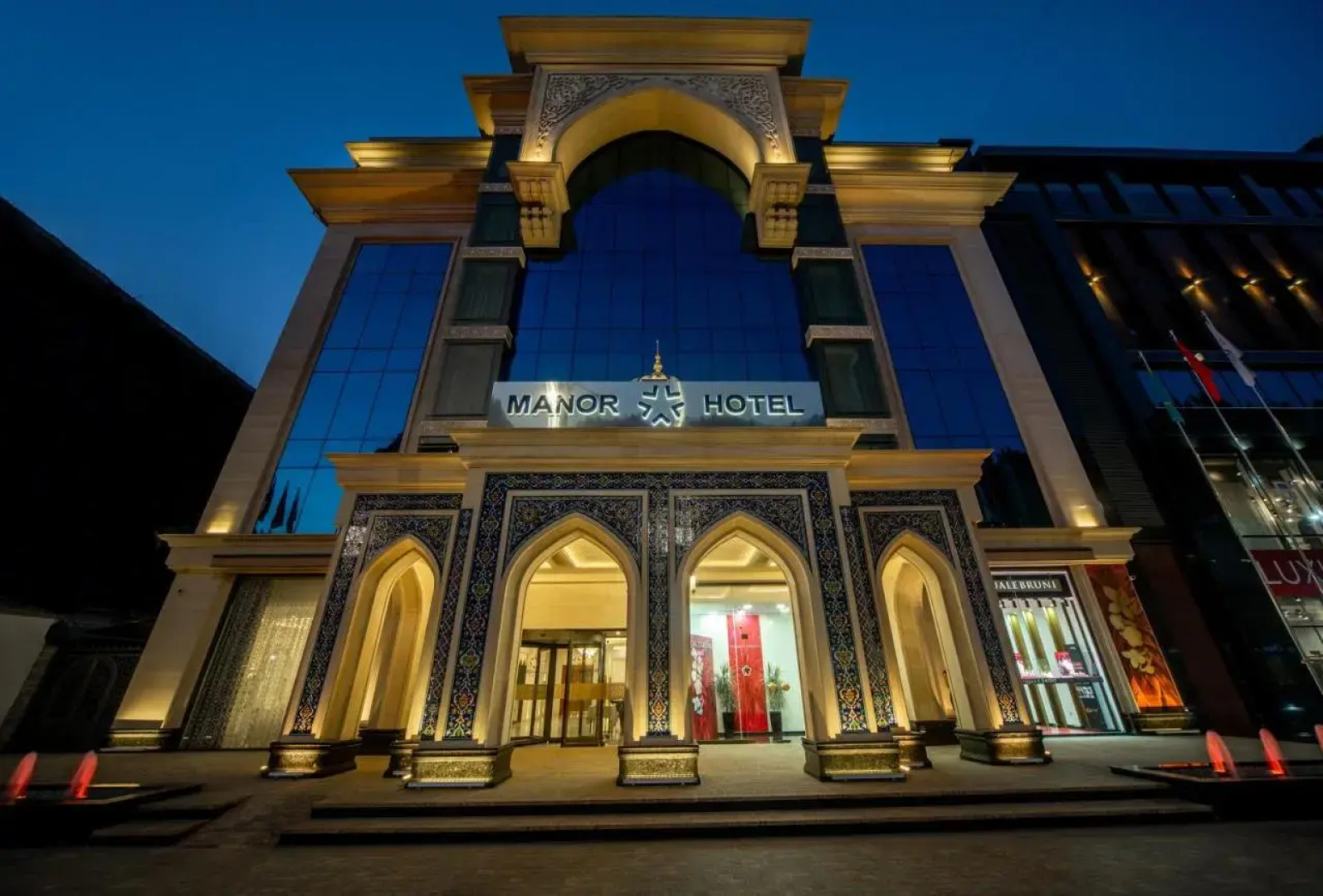 Отель Manor