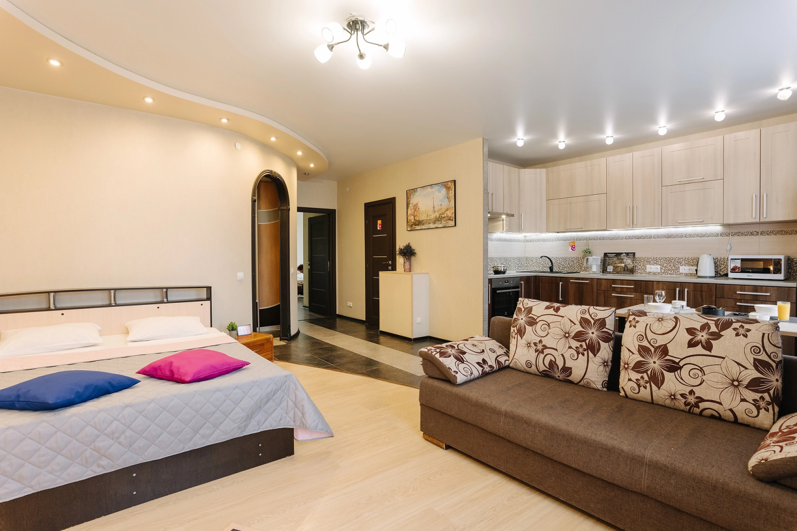 Апартаменты 9 ночей с видом на речку на Коммунальной 1