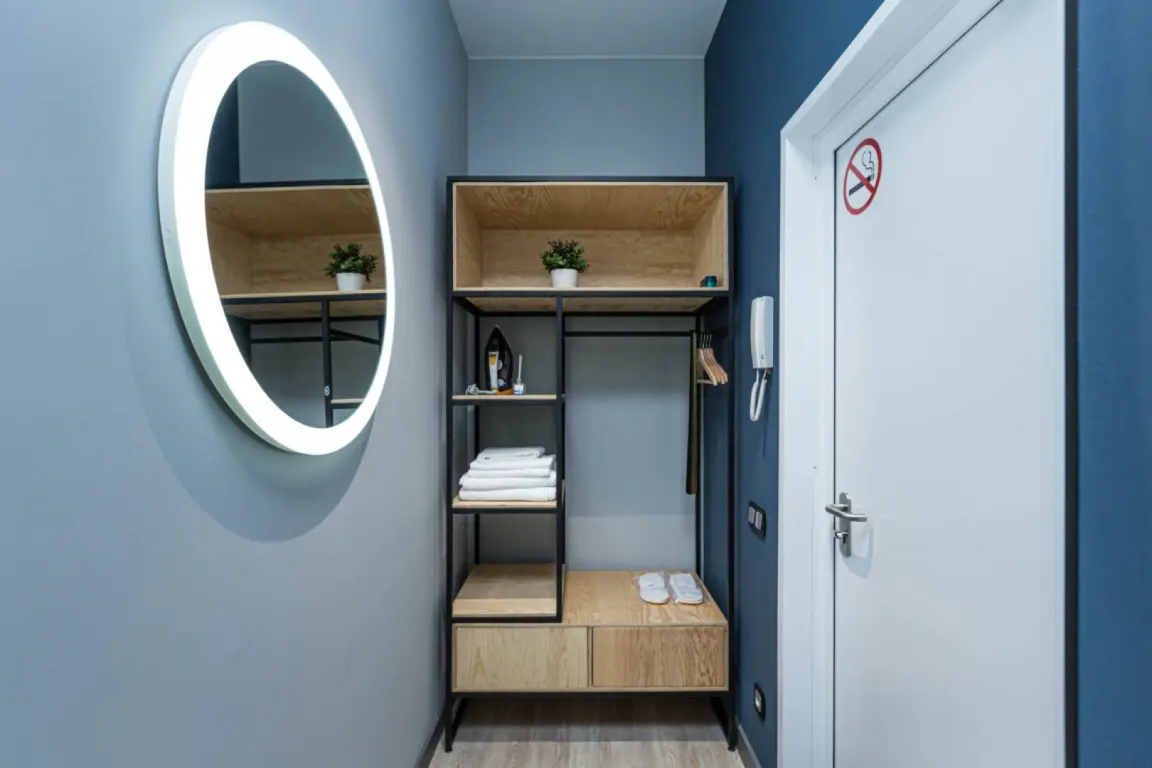 АПАРТАМЕНТЫ REHOME24 Студия 100 на 4 этаже