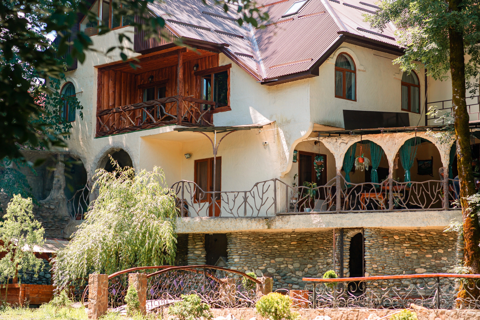 Отель Гостиничный комплекс Эдем