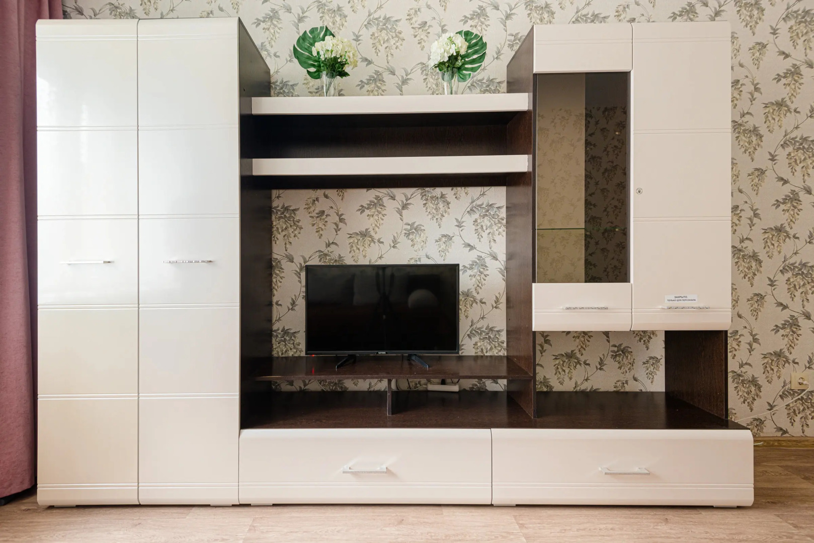 Квартира 2-к просторная в центре на Н.Смирнова 7 от RentAp, 6 сп.мест