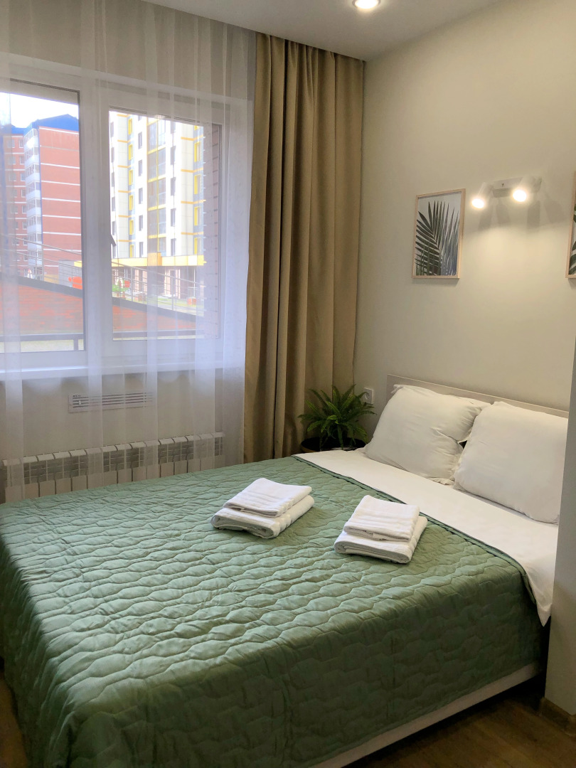 Апартаменты Экзотика возле Аэропорта на 2 Гостя