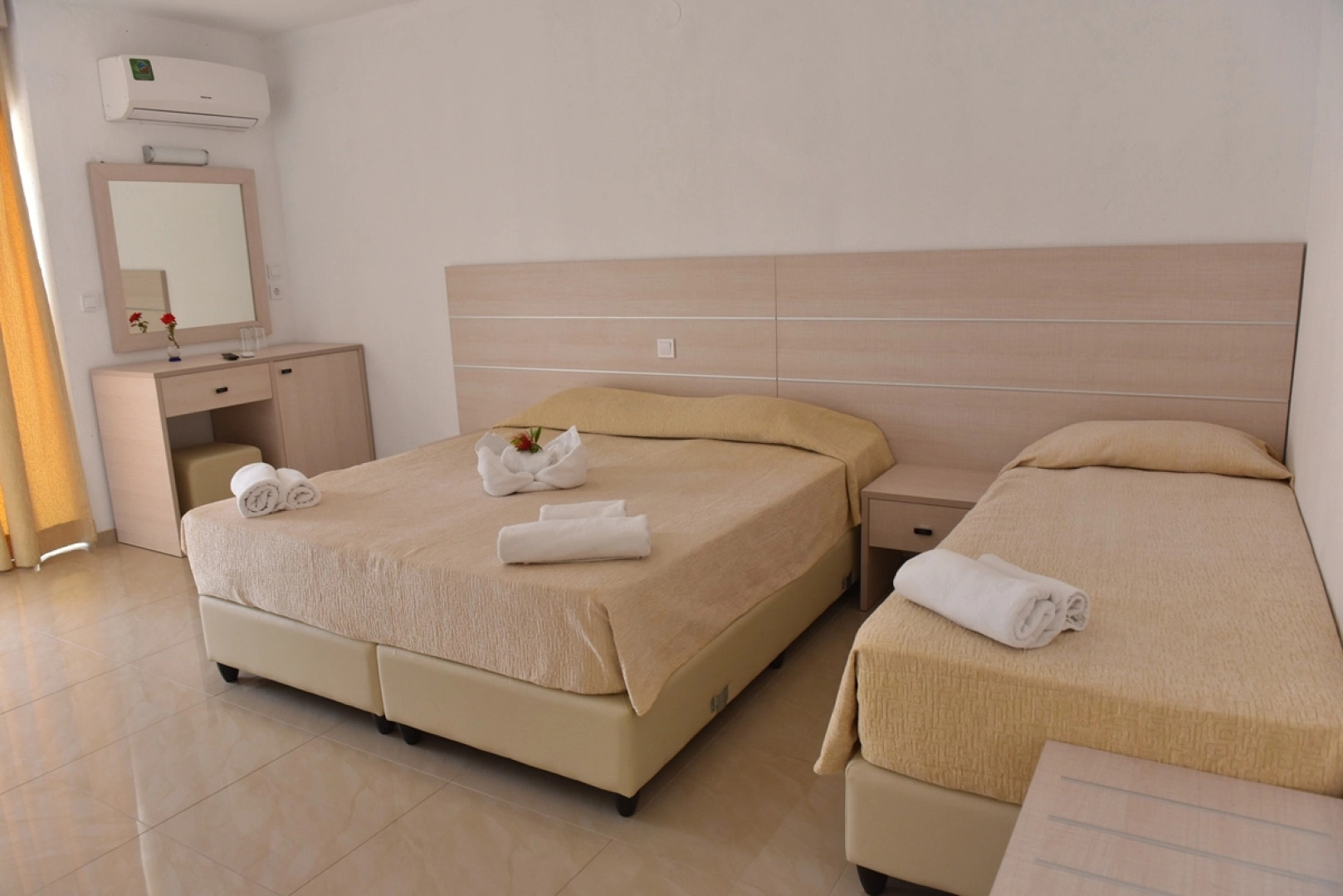 Отель Hanioti Grand Victoria