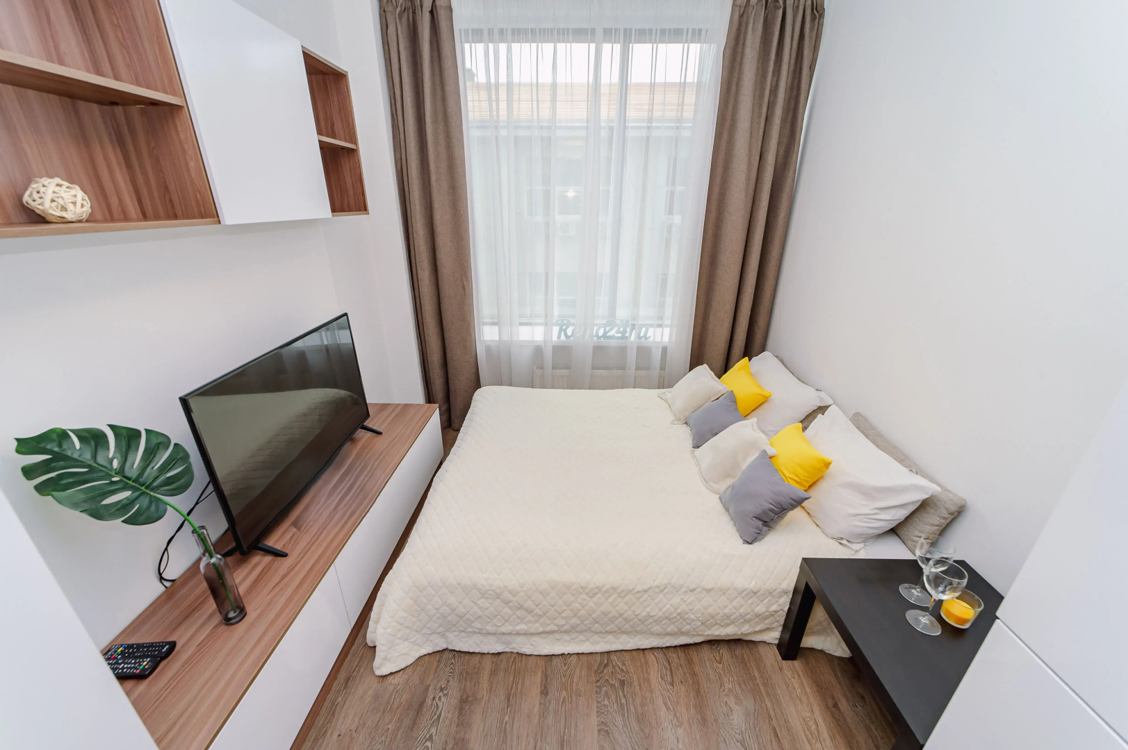 4 Апартаменты Radius На Малышева 42А (11)