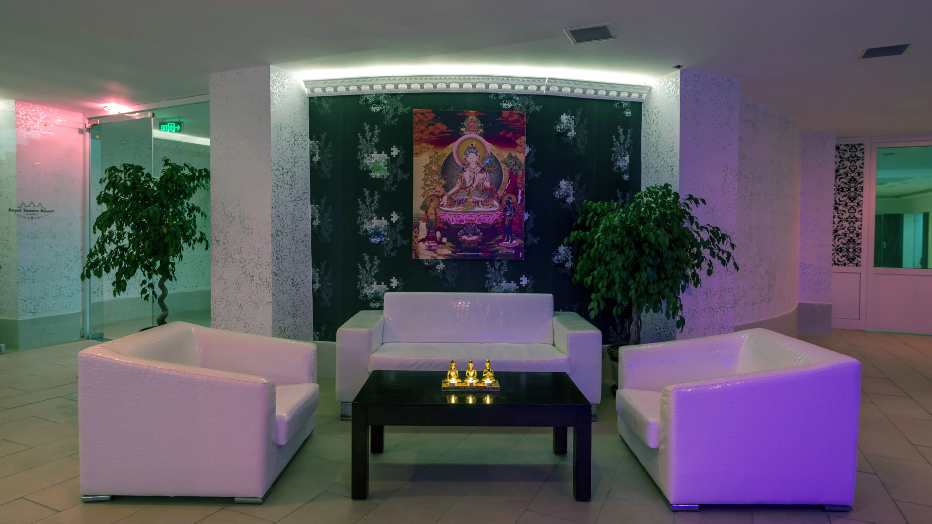 Отель Royal Towers Kiris