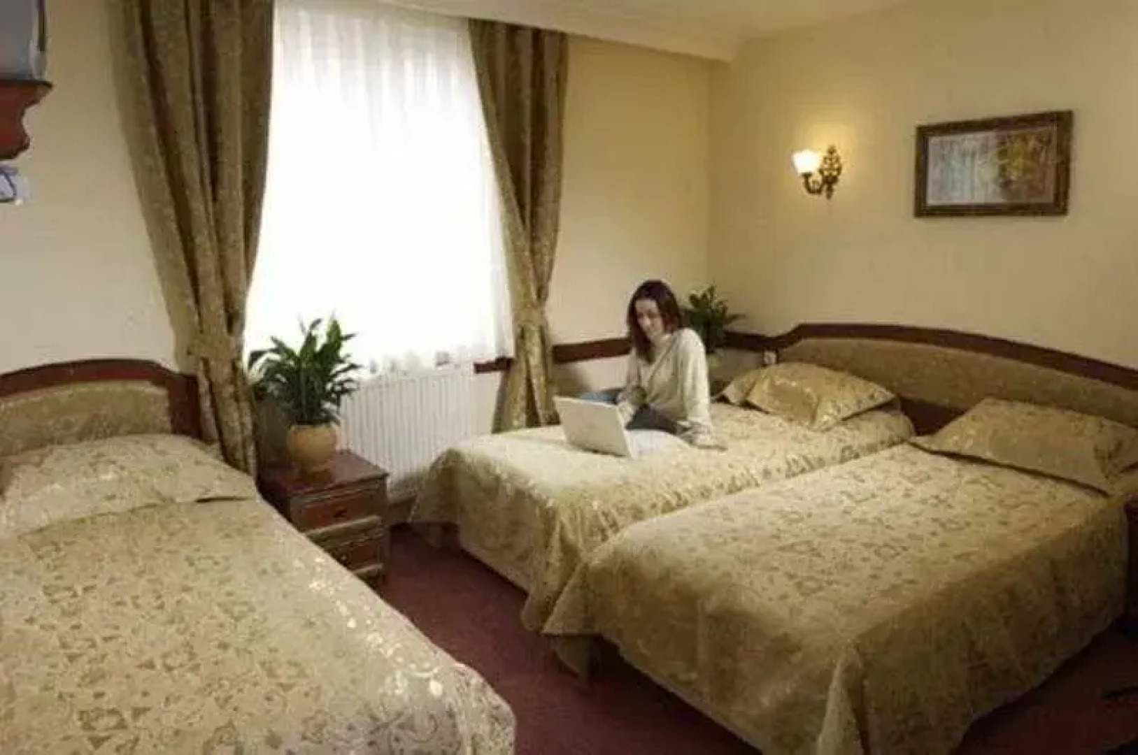 Adora Hotel Cafe & Restaurant