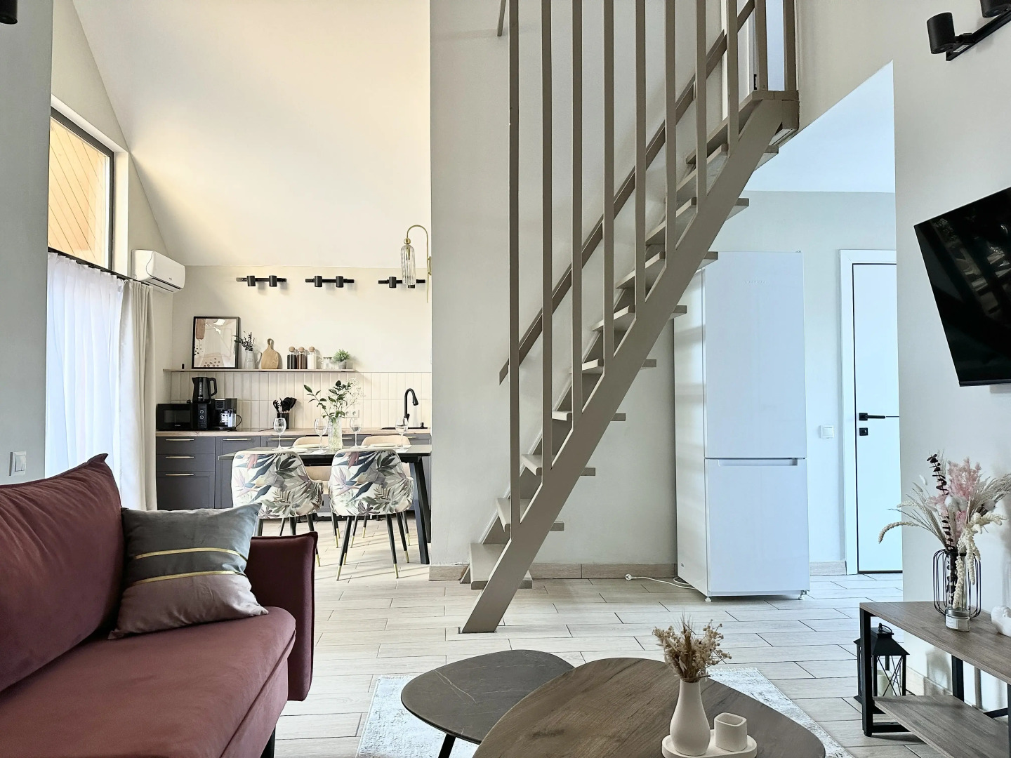 Частный Дом Барнхаус №2 на 10 гостей, с дровяной баней и горячим чаном